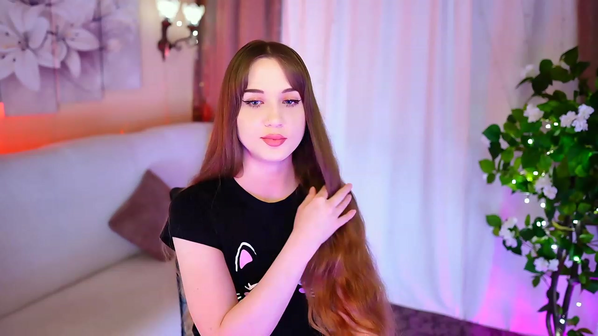 Gallery image thumbnail from Innocent_Soul's myfreecams stream on, 09/24/2023, 17:05 image 16 of 20