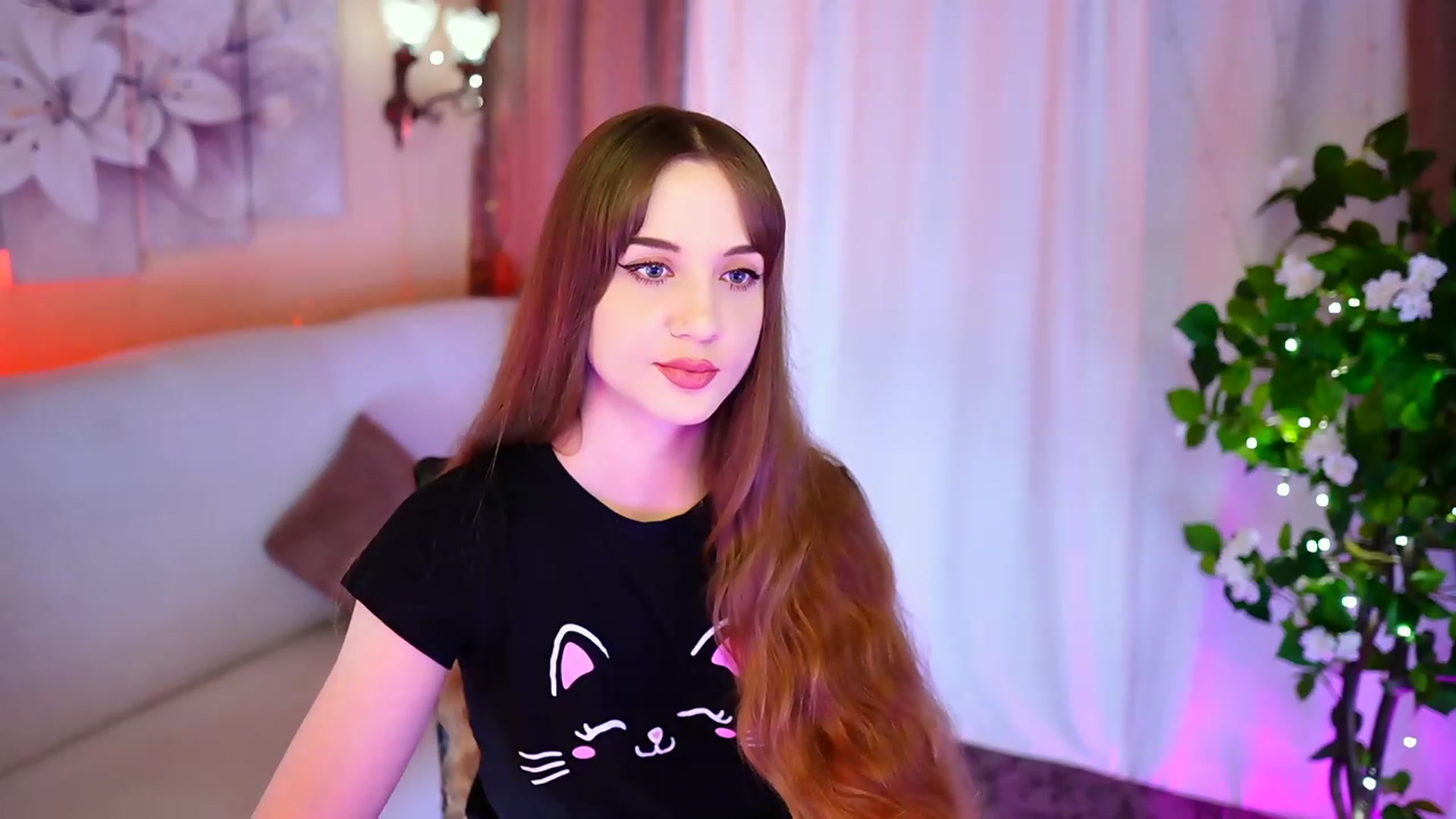Gallery image thumbnail from Innocent_Soul's myfreecams stream on, 09/24/2023, 17:05 image 15 of 20