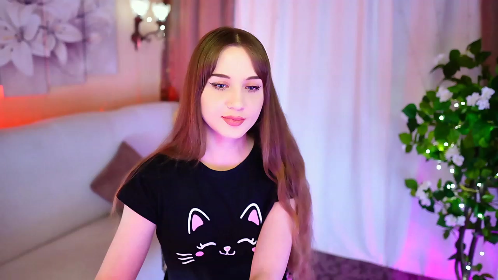 Gallery image thumbnail from Innocent_Soul's myfreecams stream on, 09/24/2023, 17:05 image 3 of 20