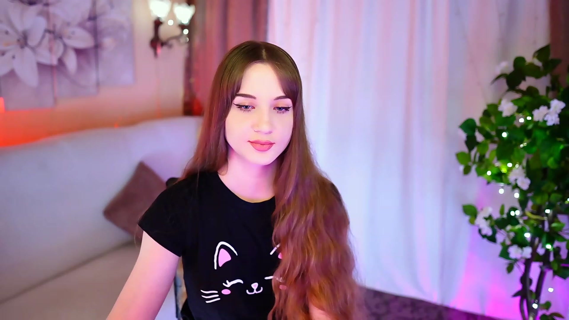 Gallery image thumbnail from Innocent_Soul's myfreecams stream on, 09/24/2023, 17:05 image 11 of 20