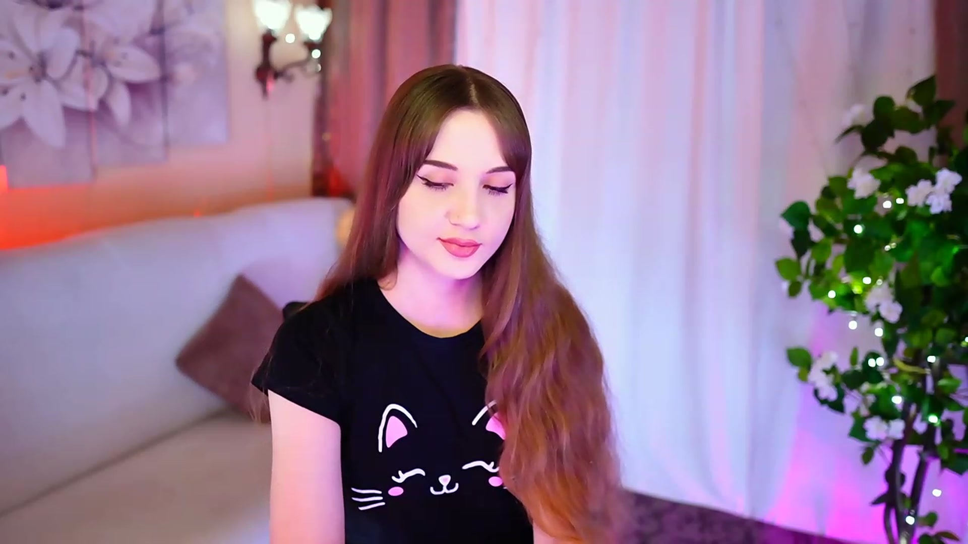 Gallery image thumbnail from Innocent_Soul's myfreecams stream on, 09/24/2023, 17:05 image 7 of 20