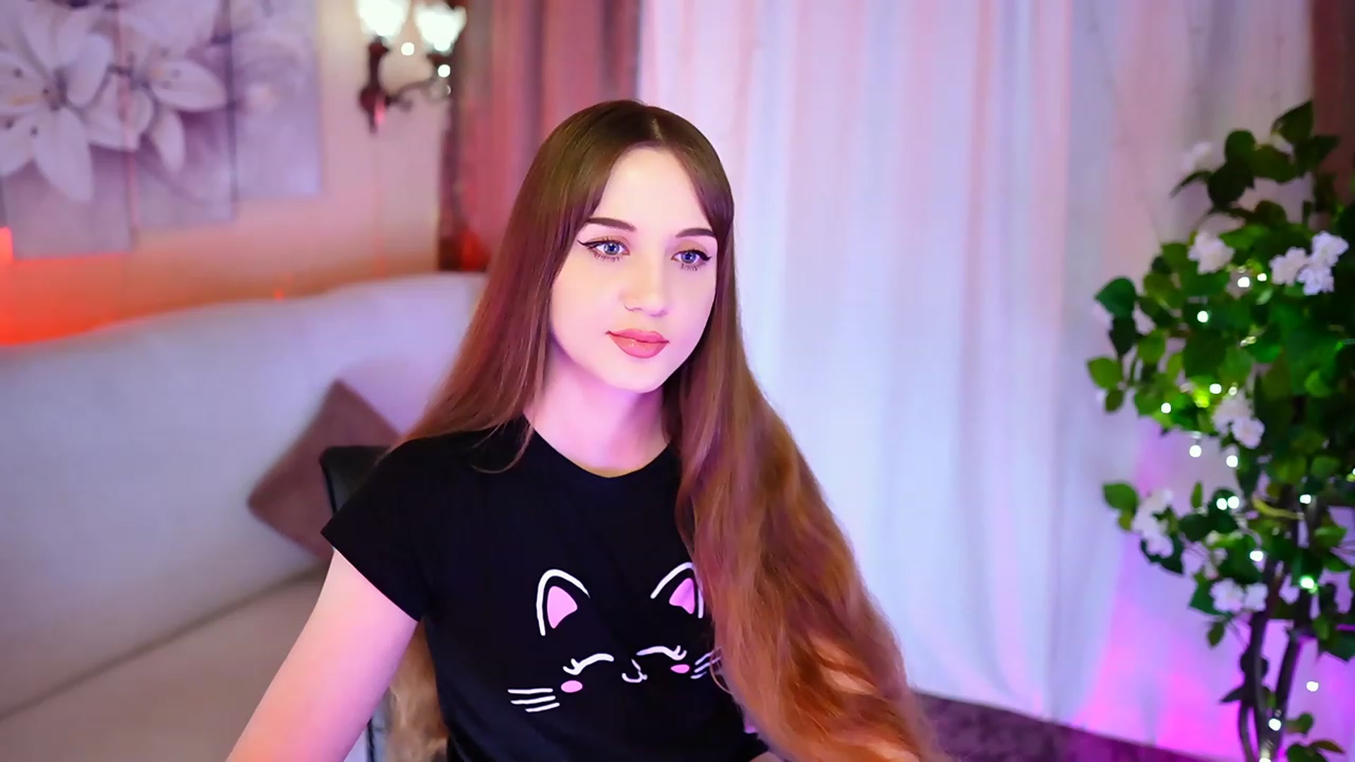 Gallery image thumbnail from Innocent_Soul's myfreecams stream on, 09/24/2023, 18:12 image 6 of 20