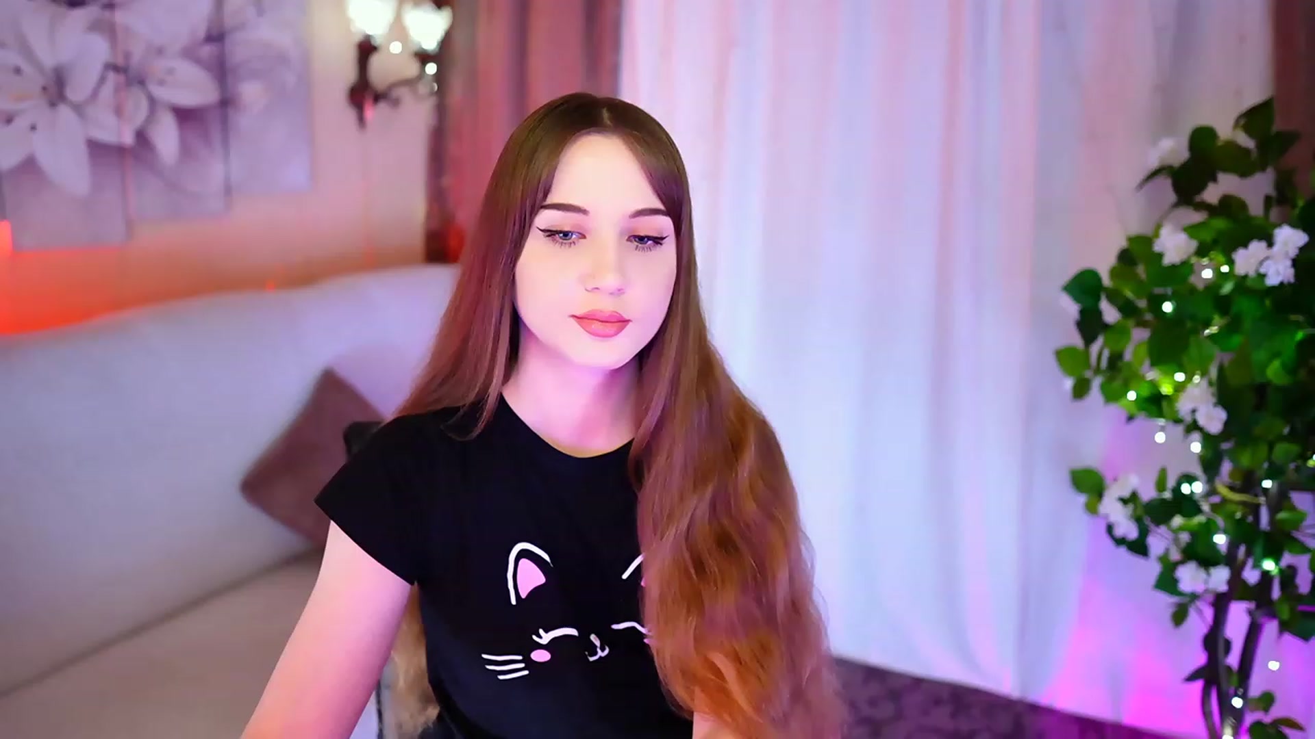 Gallery image thumbnail from Innocent_Soul's myfreecams stream on, 09/24/2023, 18:12 image 2 of 20