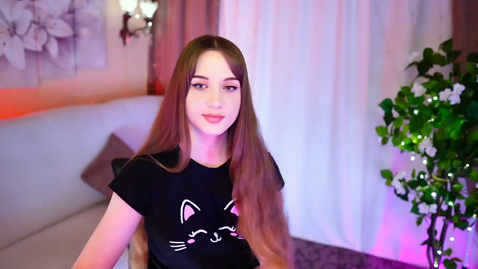 Gallery image thumbnail from Innocent_Soul's myfreecams stream on, 09/24/2023, 19:07 image 15 of 20