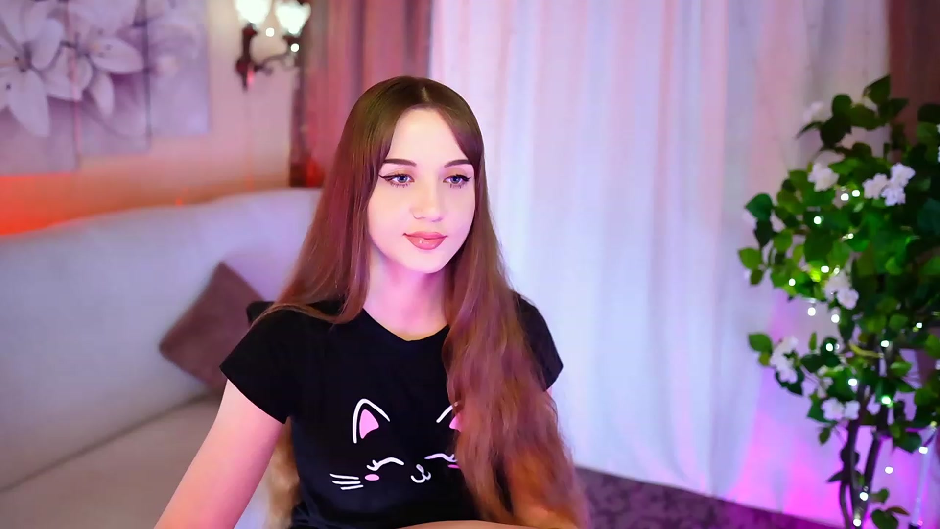 Gallery image thumbnail from Innocent_Soul's myfreecams stream on, 09/24/2023, 19:07 image 5 of 20