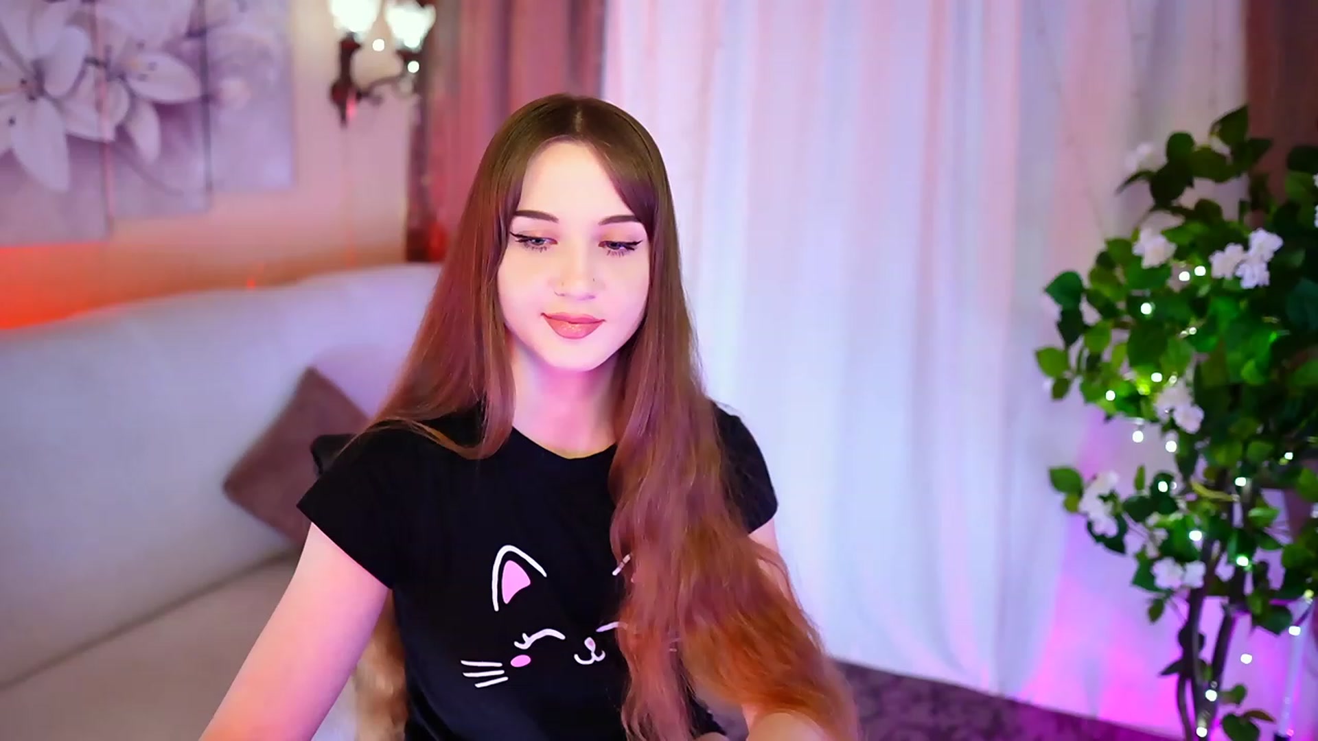 Gallery image thumbnail from Innocent_Soul's myfreecams stream on, 09/24/2023, 19:07 image 9 of 20