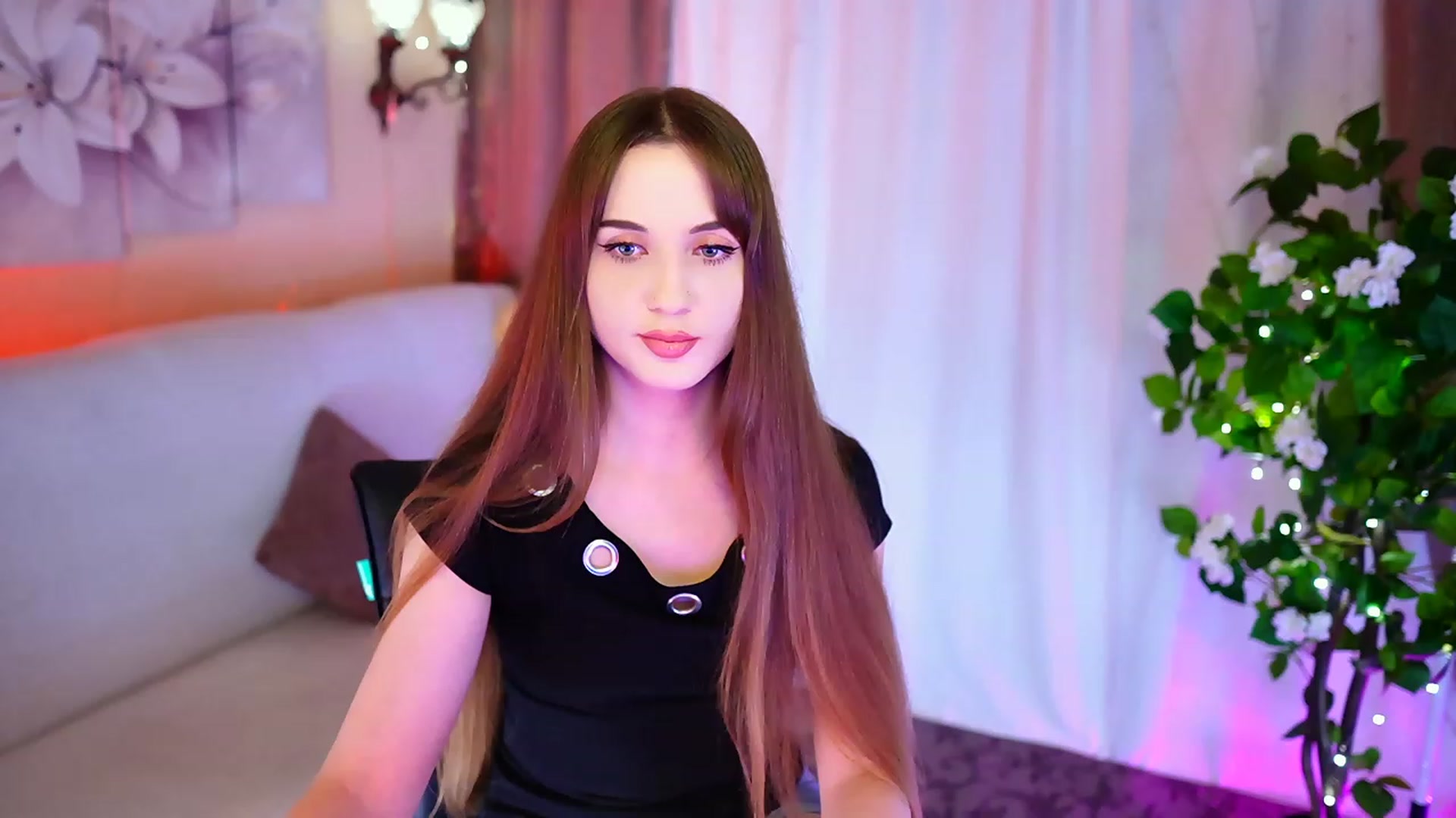 Gallery image thumbnail from Innocent_Soul's myfreecams stream on, 09/27/2023, 17:49 image 15 of 20