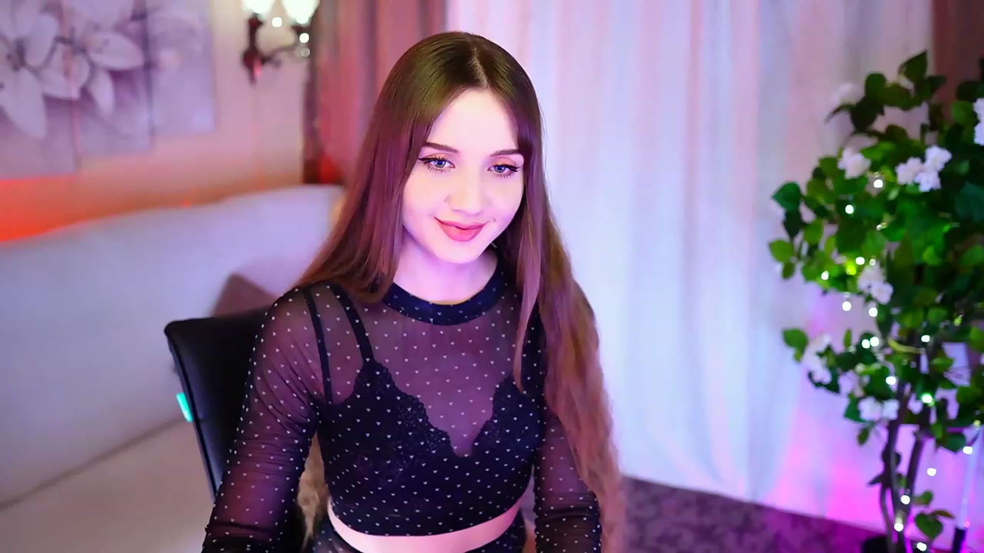Gallery image thumbnail from Innocent_Soul's myfreecams stream on, 09/29/2023, 16:52 image 15 of 20