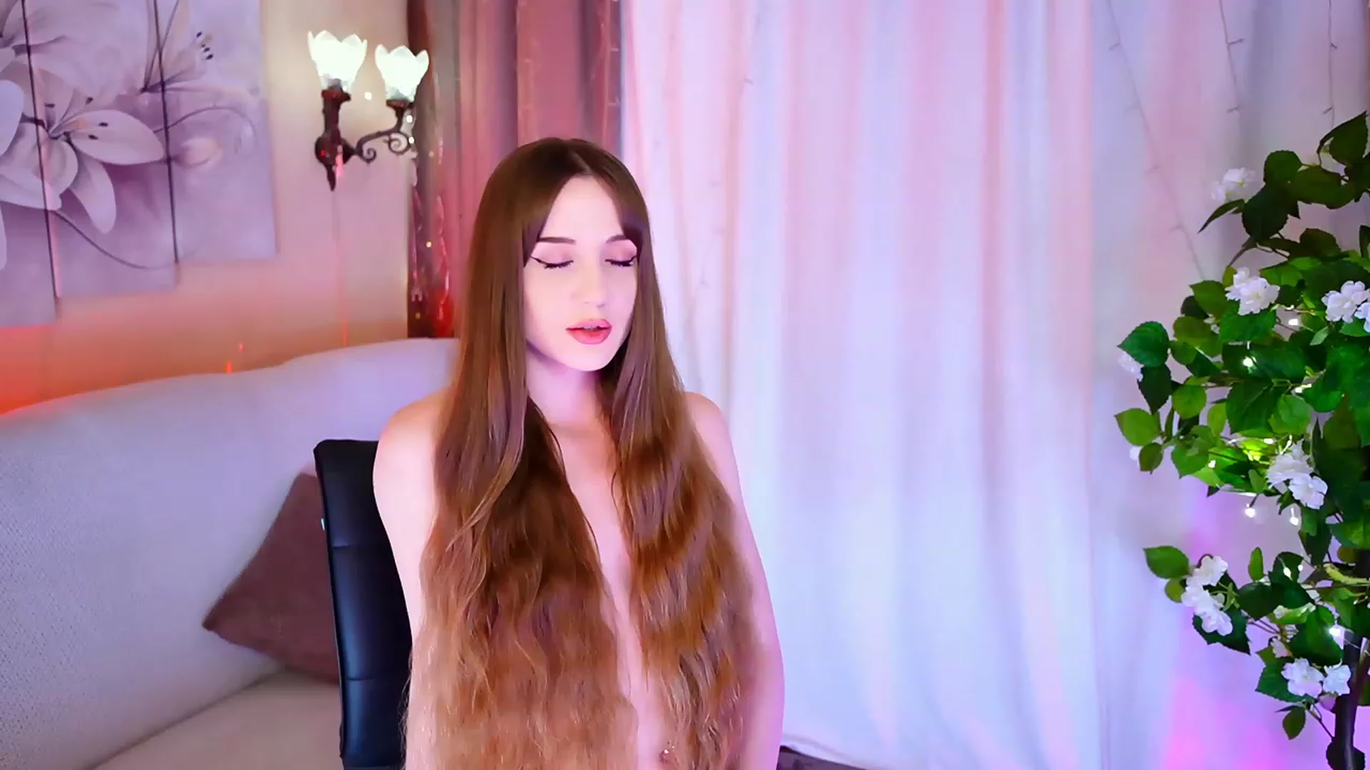 Gallery image thumbnail from Innocent_Soul's myfreecams stream on, 09/29/2023, 17:47 image 17 of 20