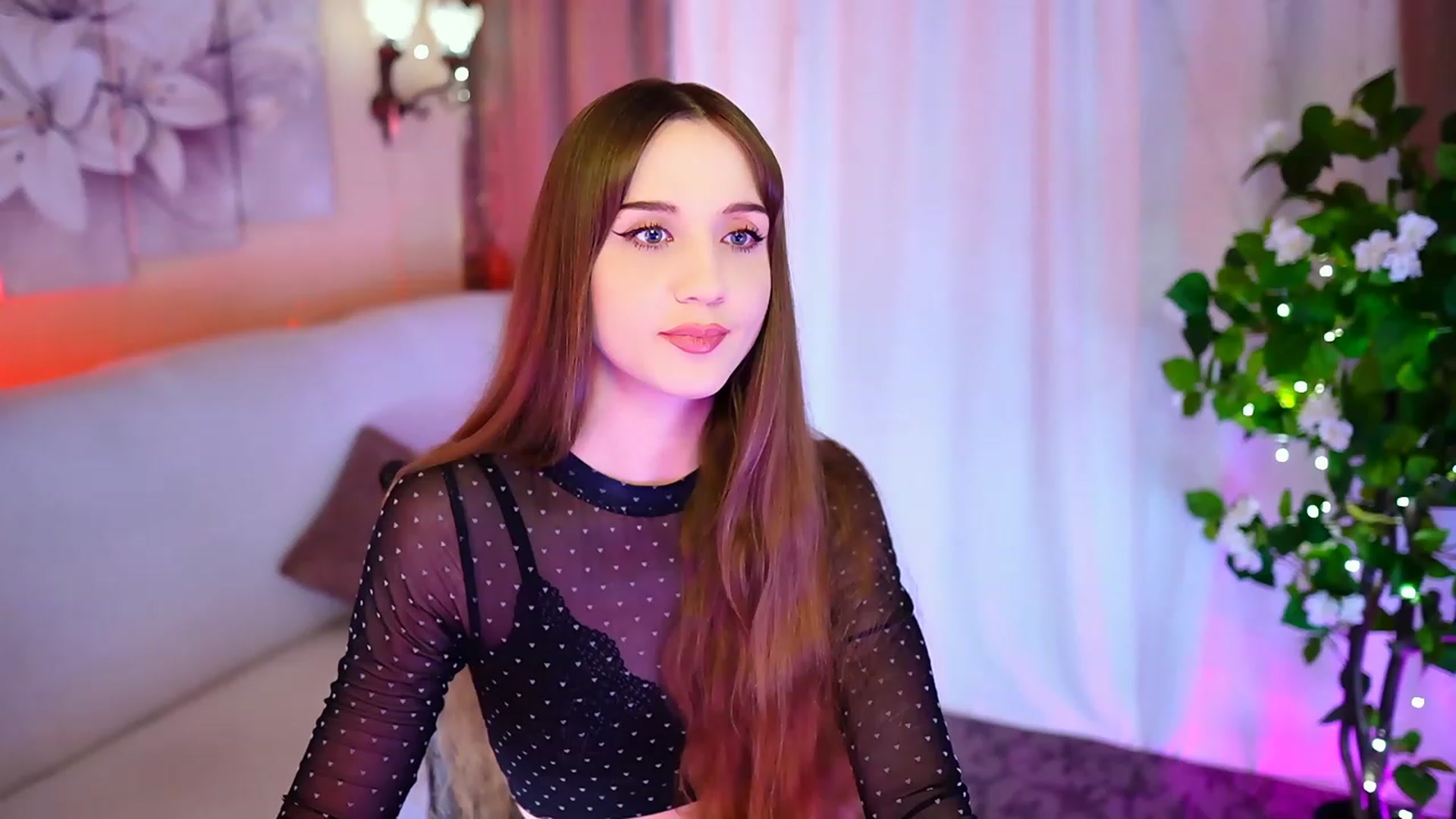 Gallery image thumbnail from Innocent_Soul's myfreecams stream on, 09/29/2023, 19:51 image 14 of 20