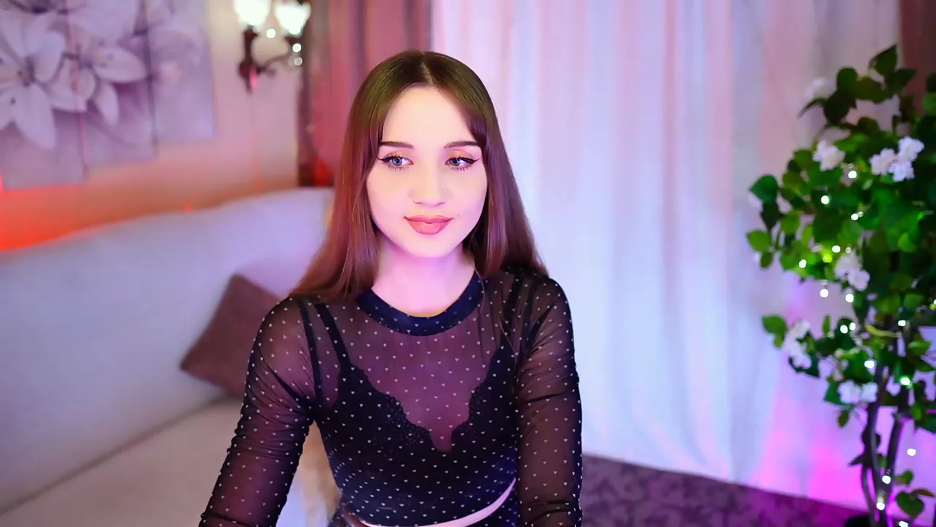 Gallery image thumbnail from Innocent_Soul's myfreecams stream on, 09/29/2023, 19:51 image 9 of 20
