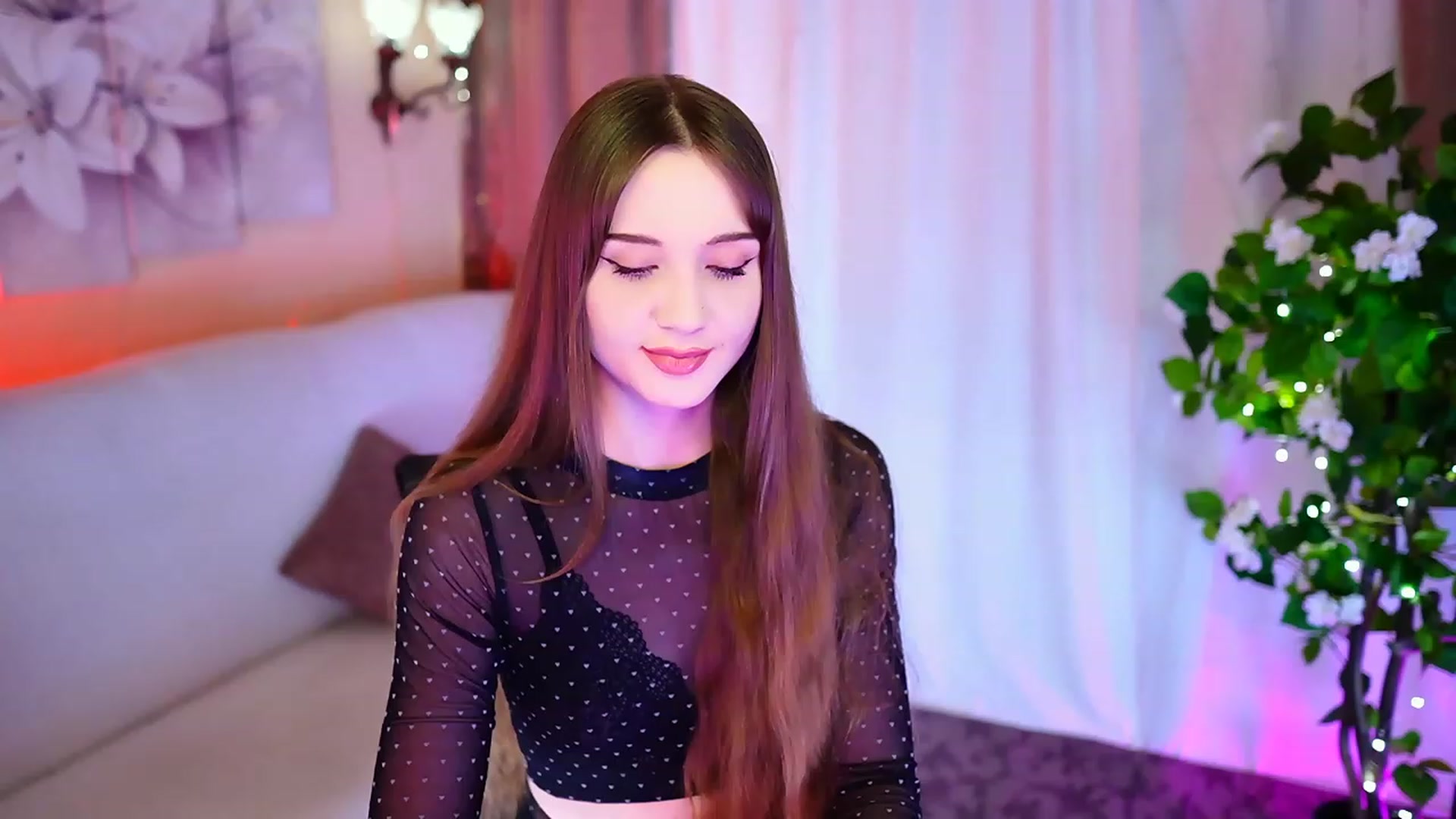 Gallery image thumbnail from Innocent_Soul's myfreecams stream on, 09/29/2023, 19:51 image 17 of 20