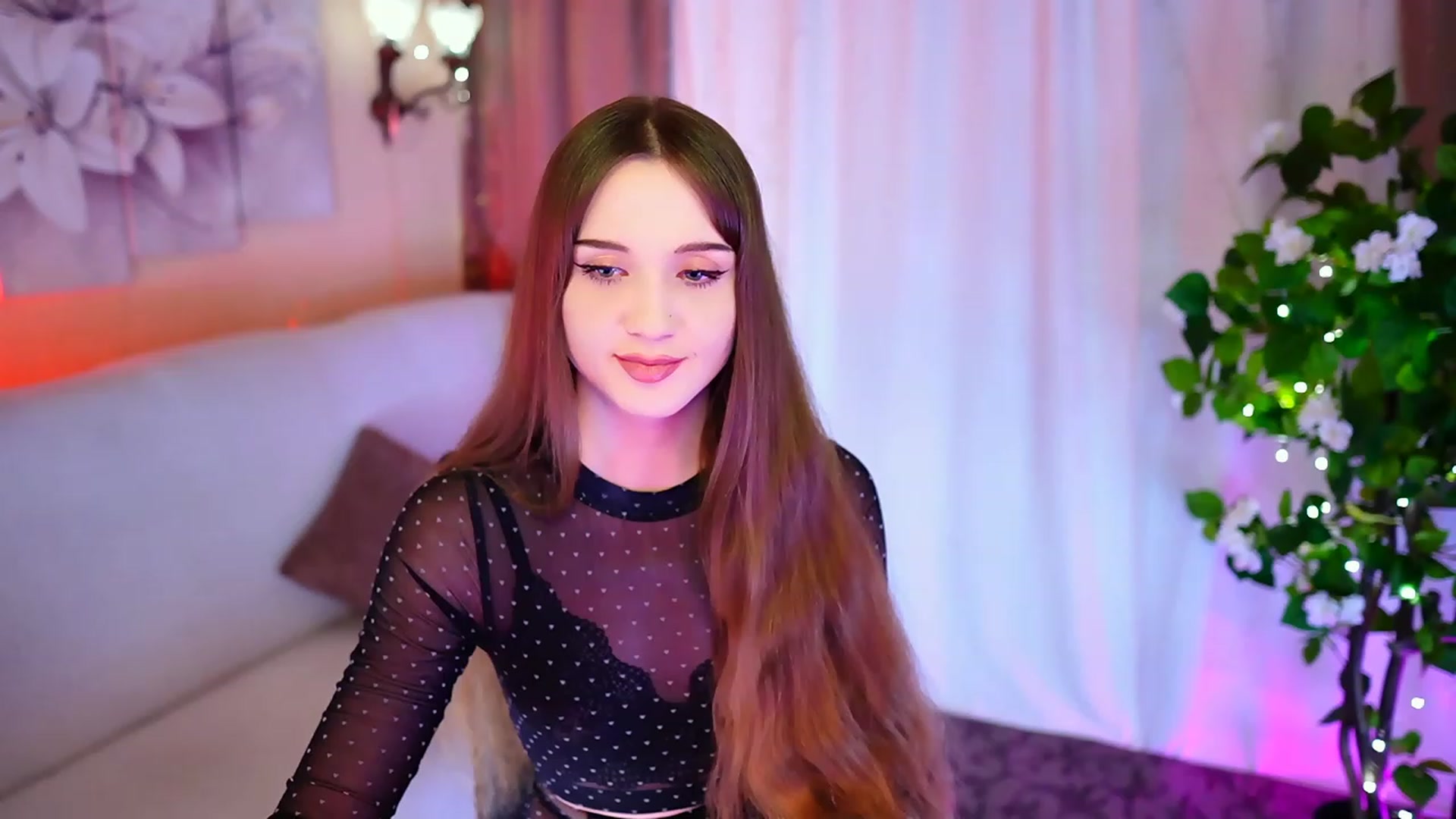 Gallery image thumbnail from Innocent_Soul's myfreecams stream on, 09/29/2023, 19:51 image 4 of 20