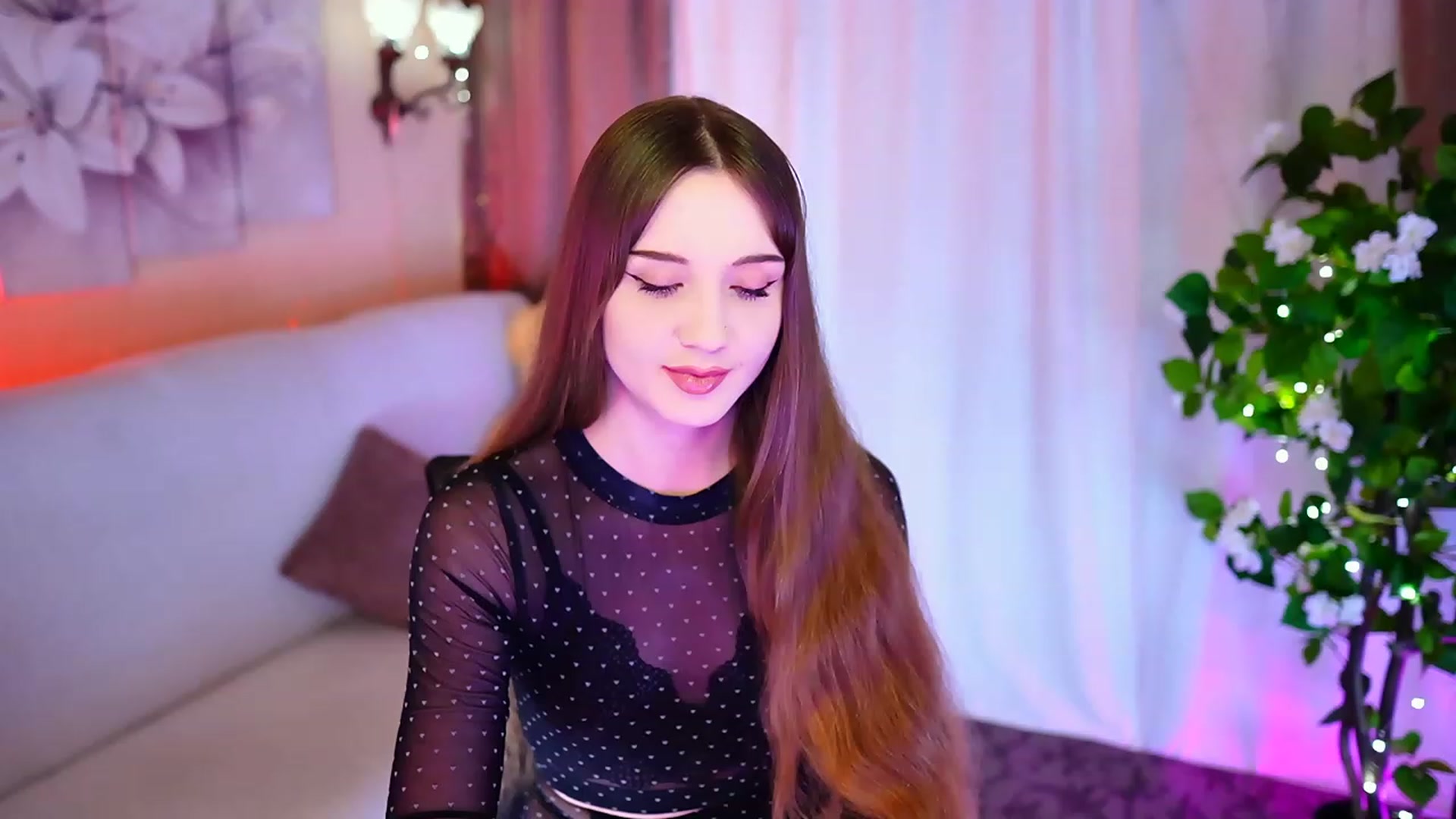 Gallery image thumbnail from Innocent_Soul's myfreecams stream on, 09/29/2023, 19:51 image 1 of 20