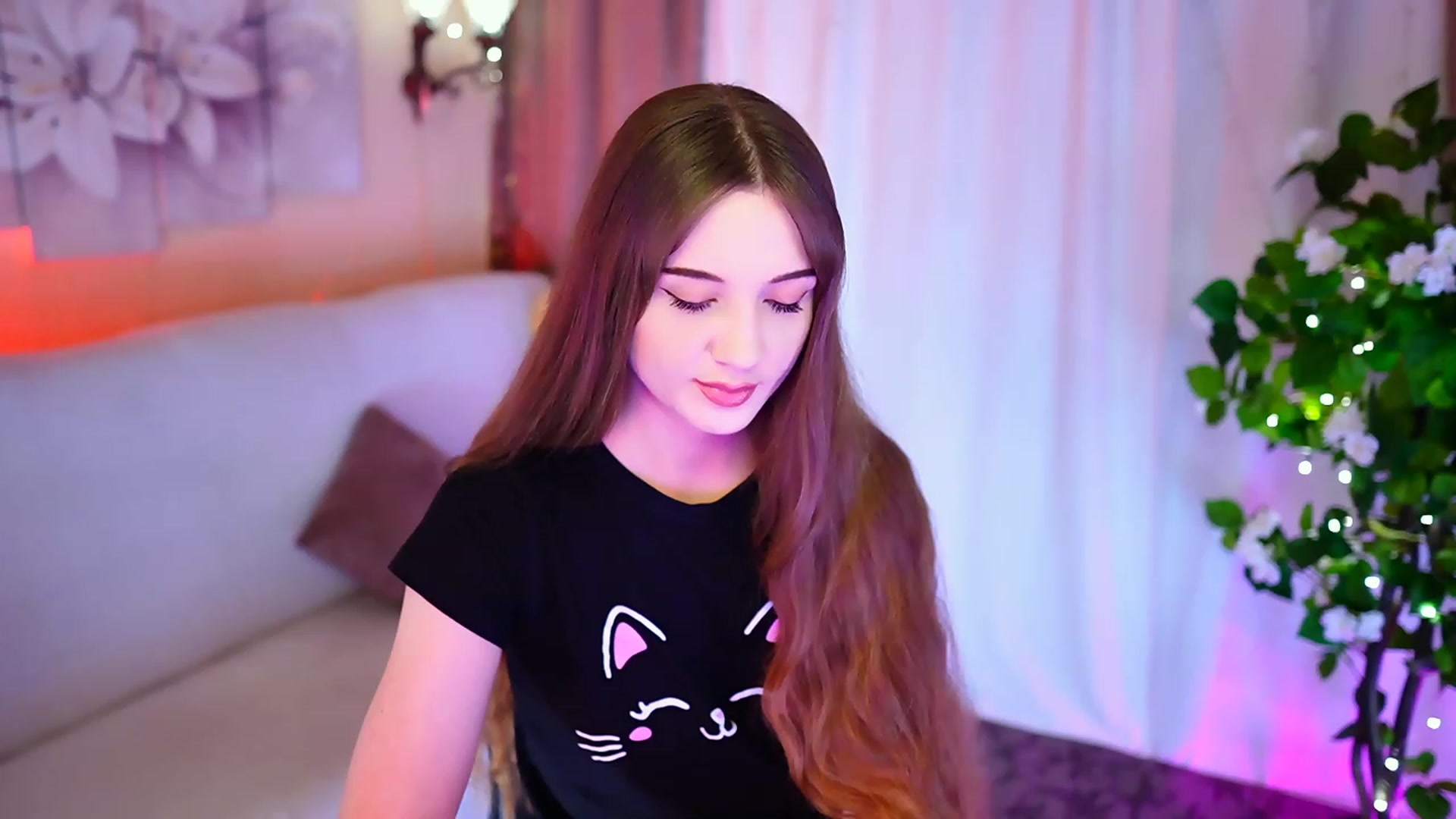 Gallery image thumbnail from Innocent_Soul's myfreecams stream on, 09/30/2023, 16:53 image 18 of 20