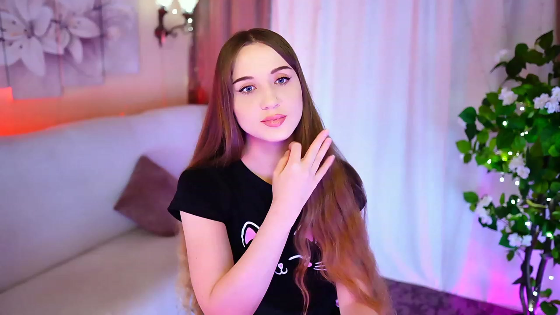 Gallery image thumbnail from Innocent_Soul's myfreecams stream on, 09/30/2023, 16:53 image 8 of 20