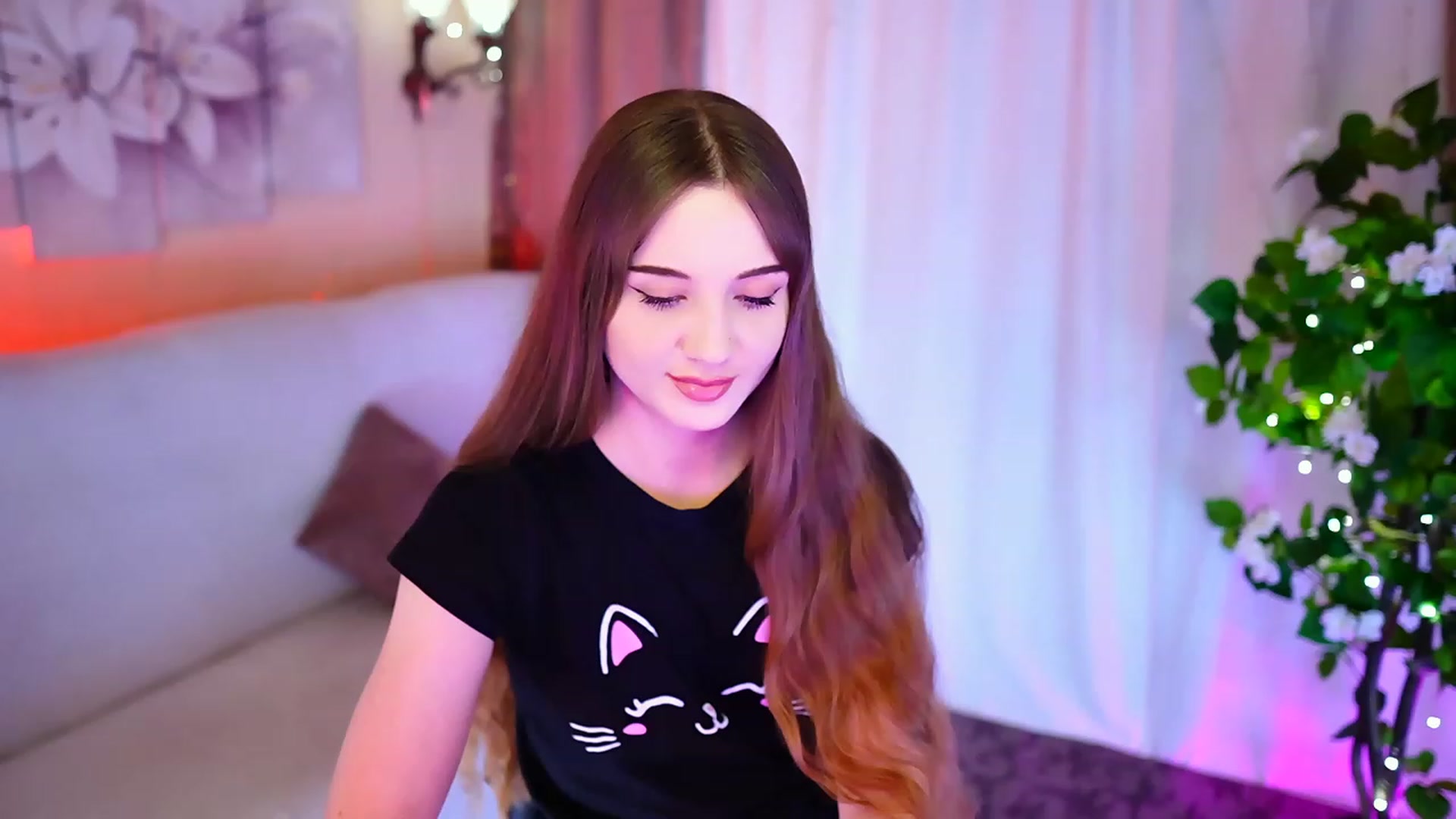 Gallery image thumbnail from Innocent_Soul's myfreecams stream on, 09/30/2023, 16:53 image 10 of 20