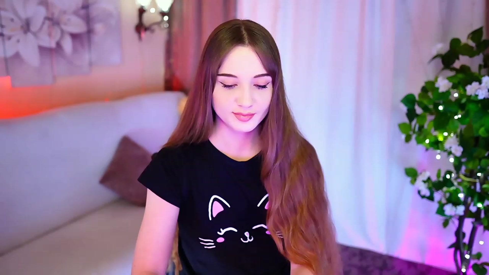 Gallery image thumbnail from Innocent_Soul's myfreecams stream on, 09/30/2023, 16:53 image 15 of 20