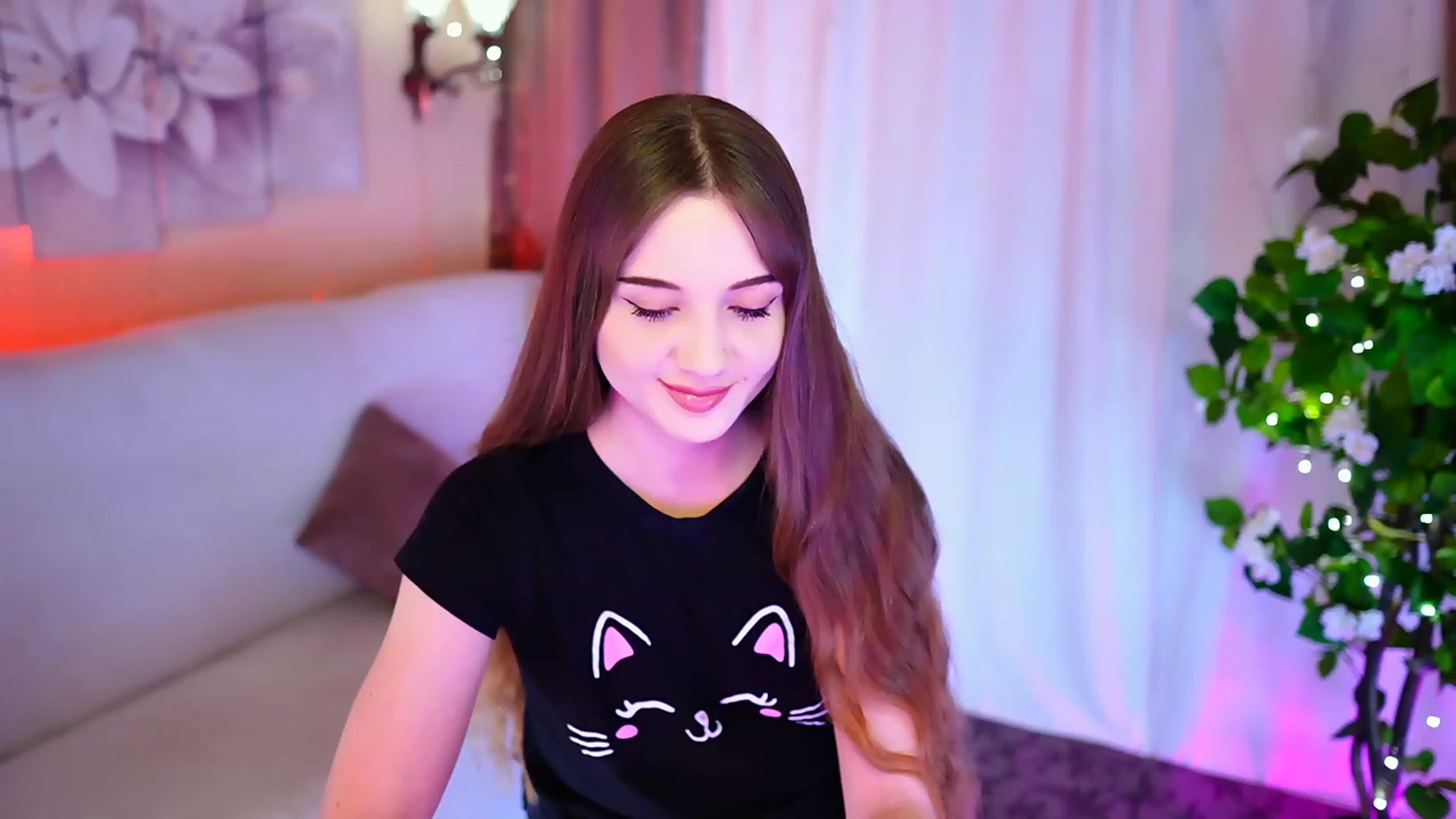 Gallery image thumbnail from Innocent_Soul's myfreecams stream on, 09/30/2023, 16:53 image 2 of 20