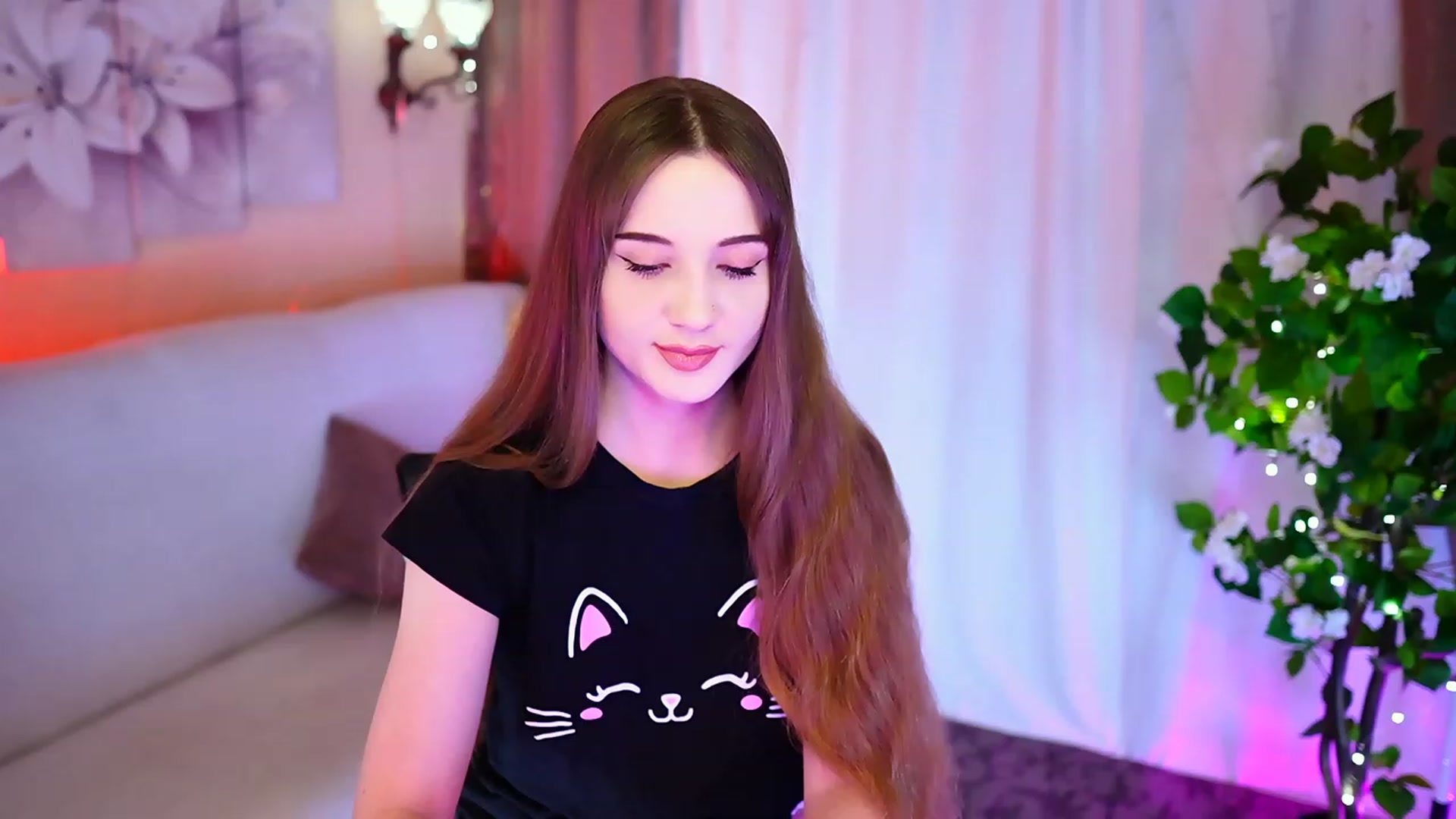 Gallery image thumbnail from Innocent_Soul's myfreecams stream on, 09/30/2023, 19:16 image 10 of 20