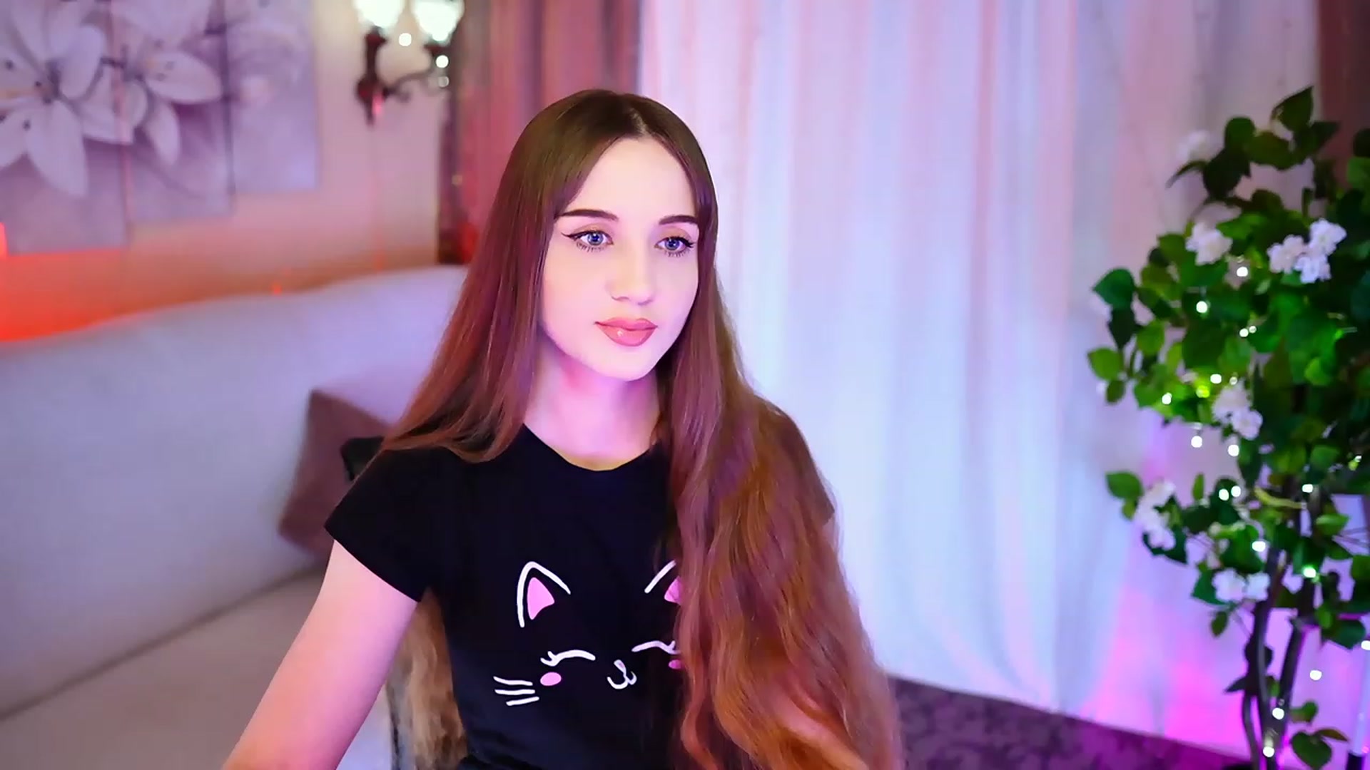 Gallery image thumbnail from Innocent_Soul's myfreecams stream on, 09/30/2023, 19:16 image 8 of 20