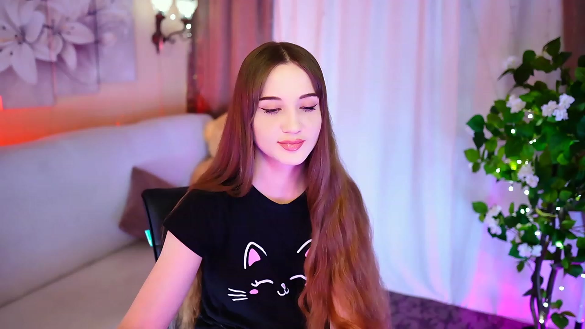 Gallery image thumbnail from Innocent_Soul's myfreecams stream on, 09/30/2023, 19:16 image 4 of 20