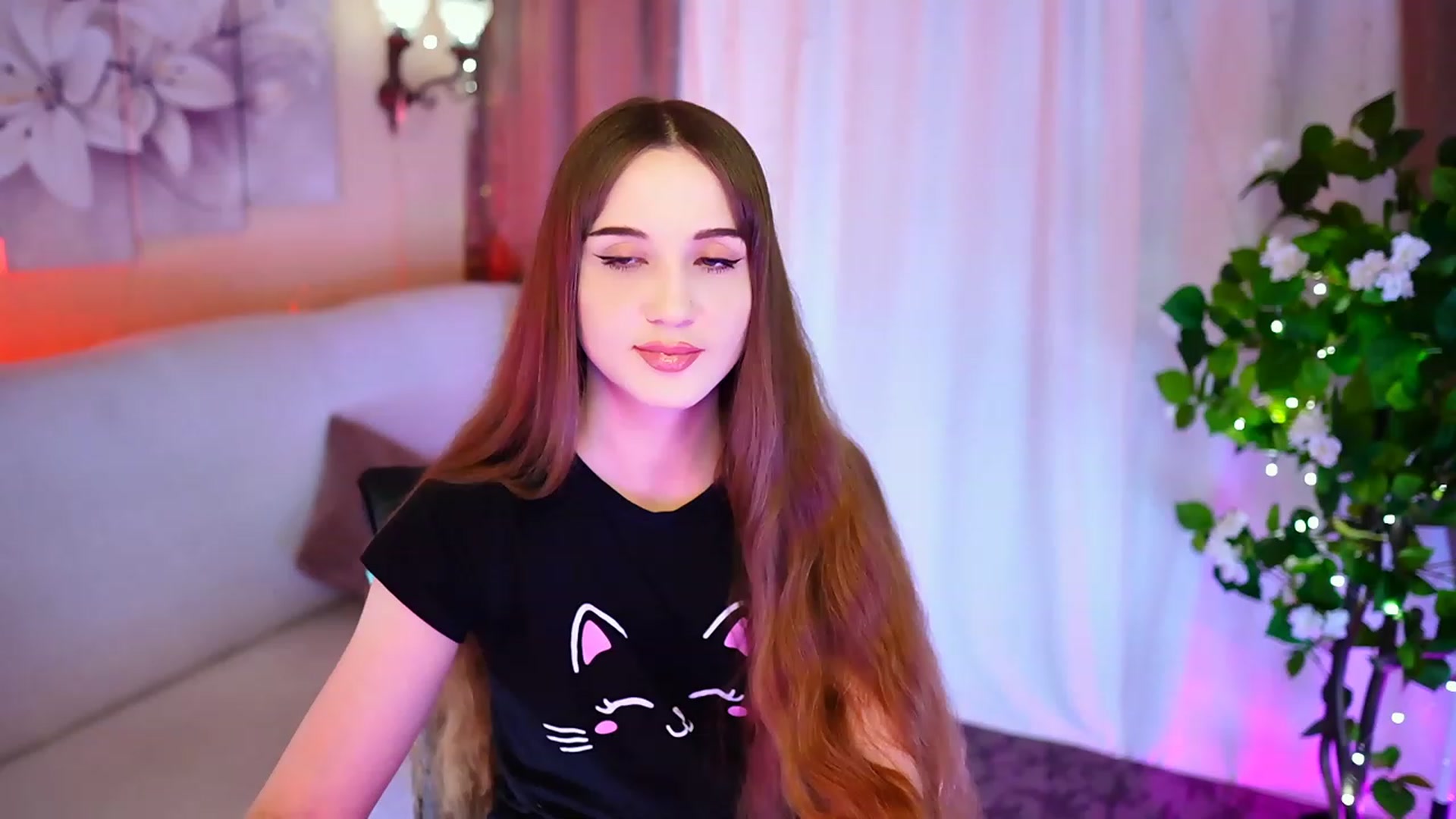 Gallery image thumbnail from Innocent_Soul's myfreecams stream on, 09/30/2023, 19:16 image 6 of 20