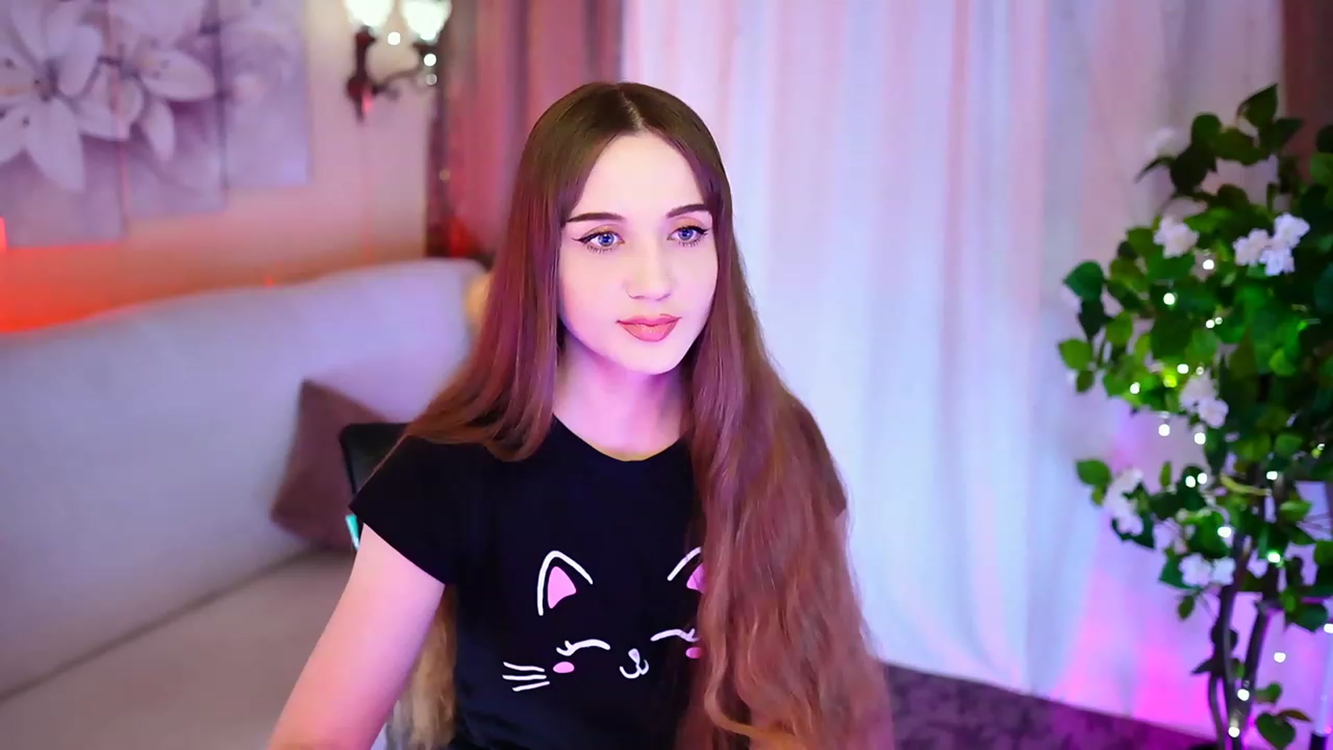 Gallery image thumbnail from Innocent_Soul's myfreecams stream on, 09/30/2023, 19:16 image 7 of 20