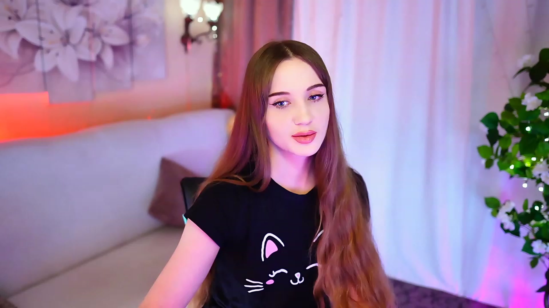 Gallery image thumbnail from Innocent_Soul's myfreecams stream on, 09/30/2023, 19:16 image 19 of 20