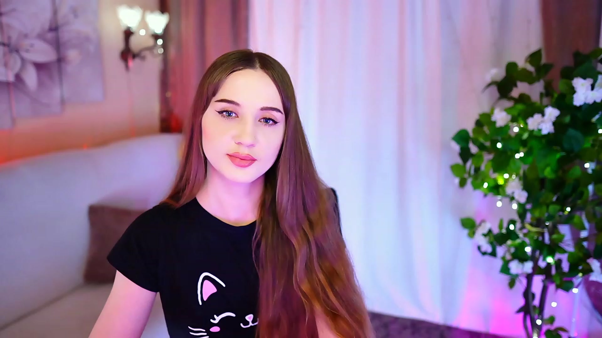 Gallery image thumbnail from Innocent_Soul's myfreecams stream on, 09/30/2023, 22:03 image 18 of 20