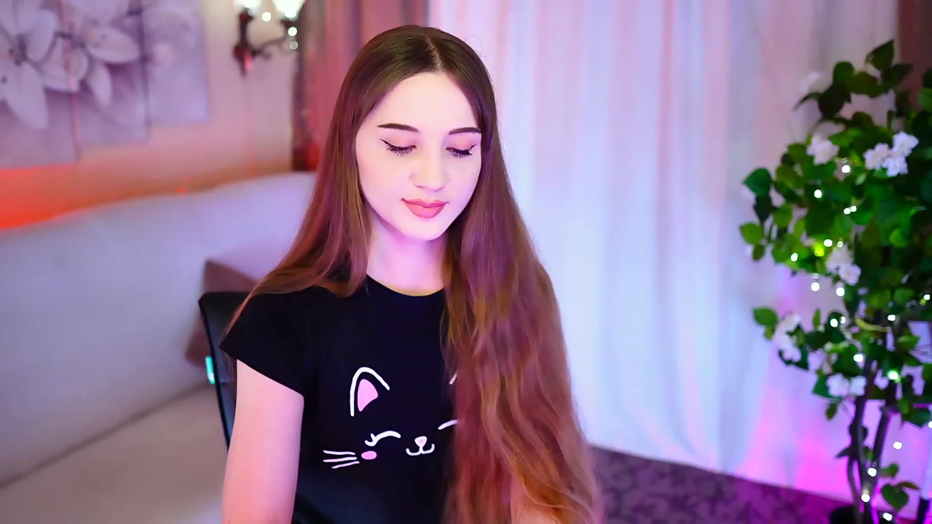 Gallery image thumbnail from Innocent_Soul's myfreecams stream on, 09/30/2023, 22:03 image 9 of 20