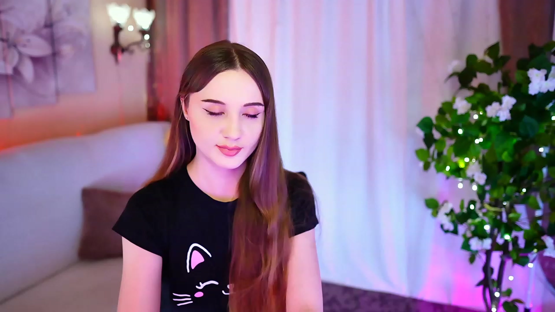 Gallery image thumbnail from Innocent_Soul's myfreecams stream on, 09/30/2023, 22:03 image 20 of 20