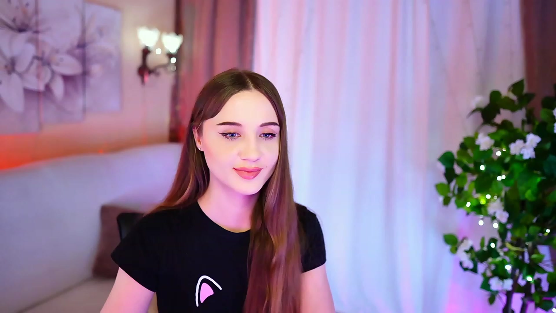 Gallery image thumbnail from Innocent_Soul's myfreecams stream on, 09/30/2023, 22:57 image 7 of 20