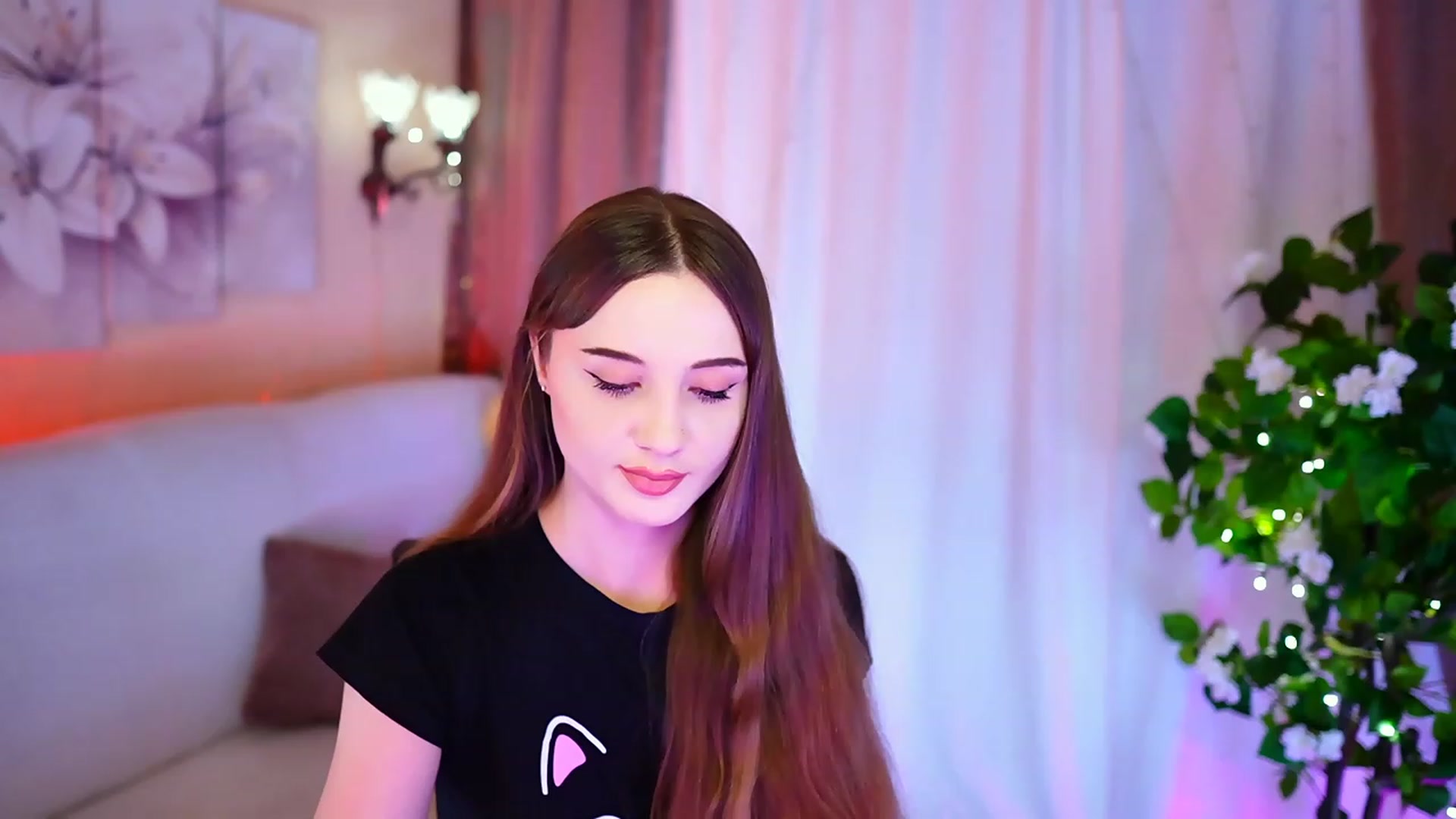 Gallery image thumbnail from Innocent_Soul's myfreecams stream on, 09/30/2023, 22:57 image 1 of 20