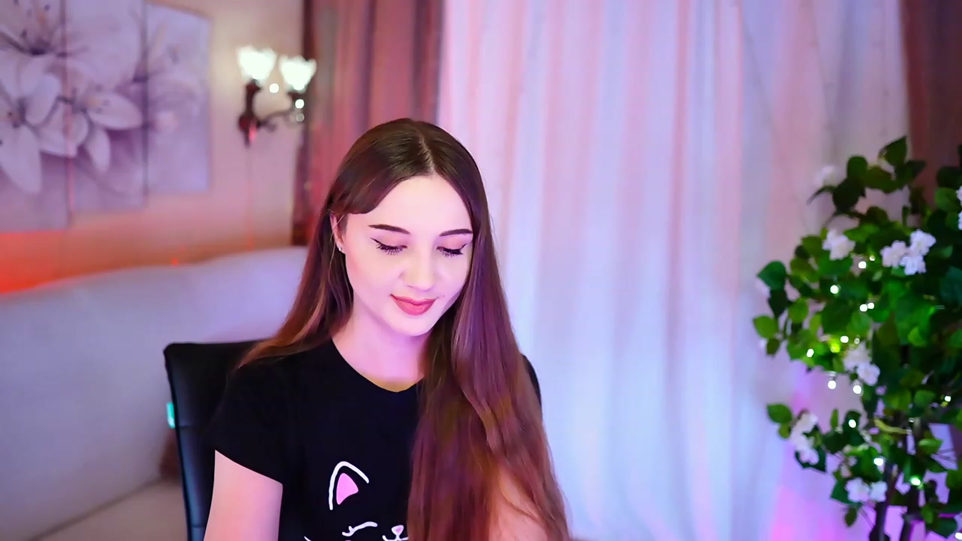 Gallery image thumbnail from Innocent_Soul's myfreecams stream on, 09/30/2023, 22:57 image 14 of 20