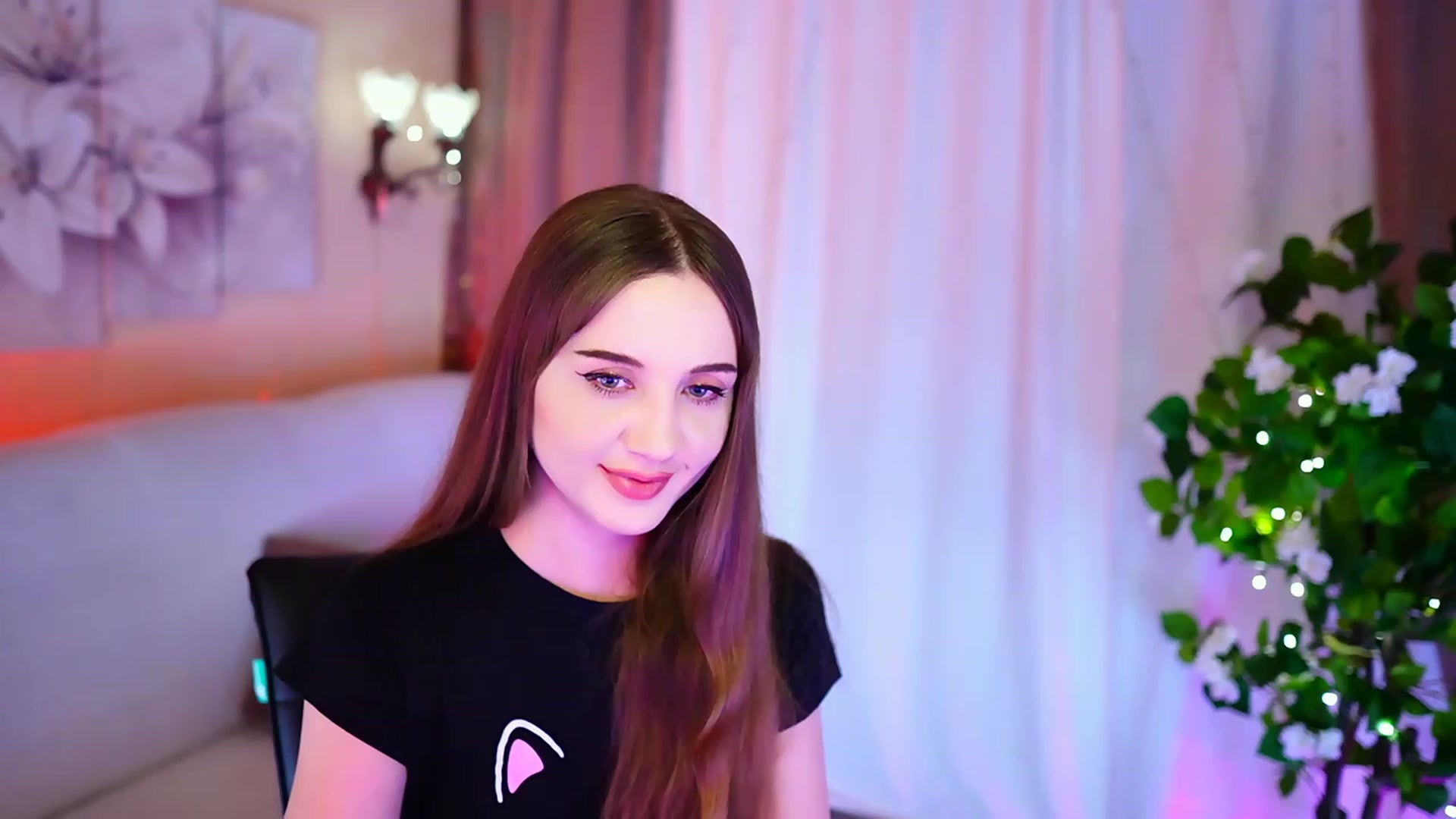 Gallery image thumbnail from Innocent_Soul's myfreecams stream on, 09/30/2023, 22:57 image 19 of 20