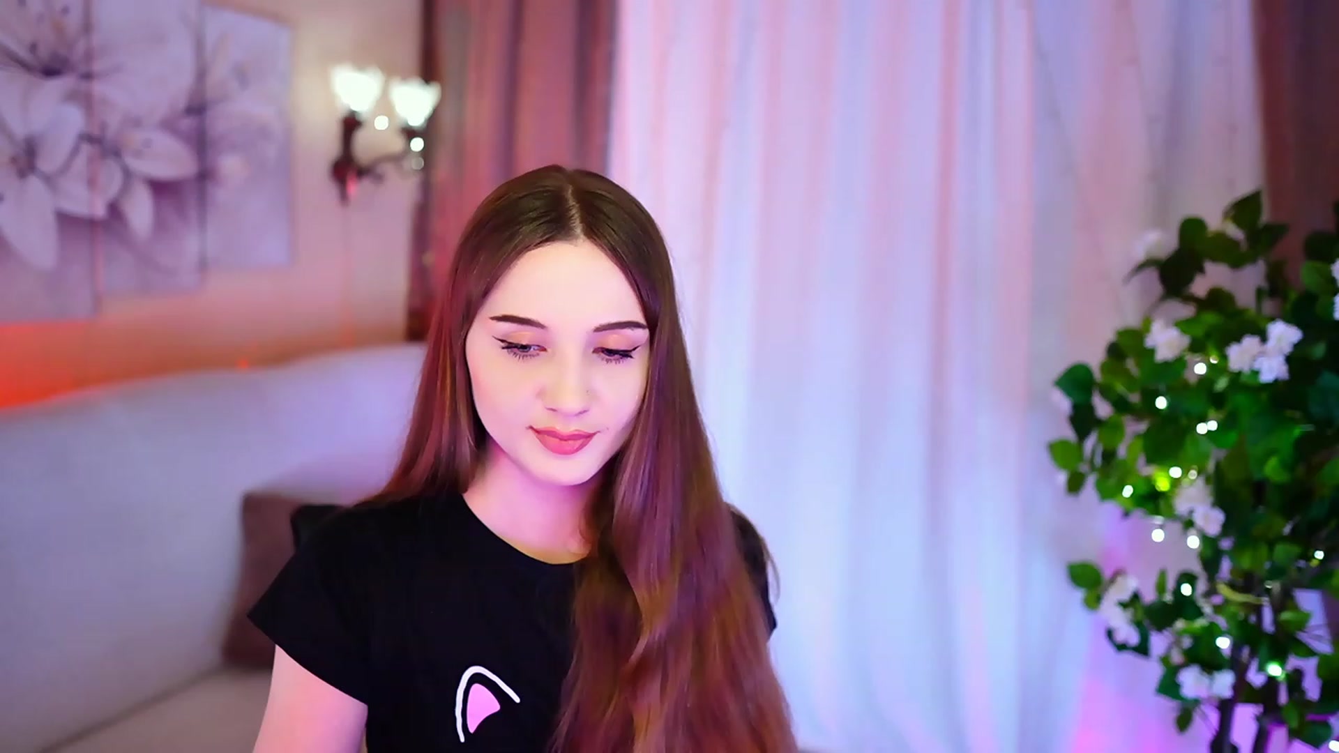 Gallery image thumbnail from Innocent_Soul's myfreecams stream on, 09/30/2023, 22:57 image 17 of 20