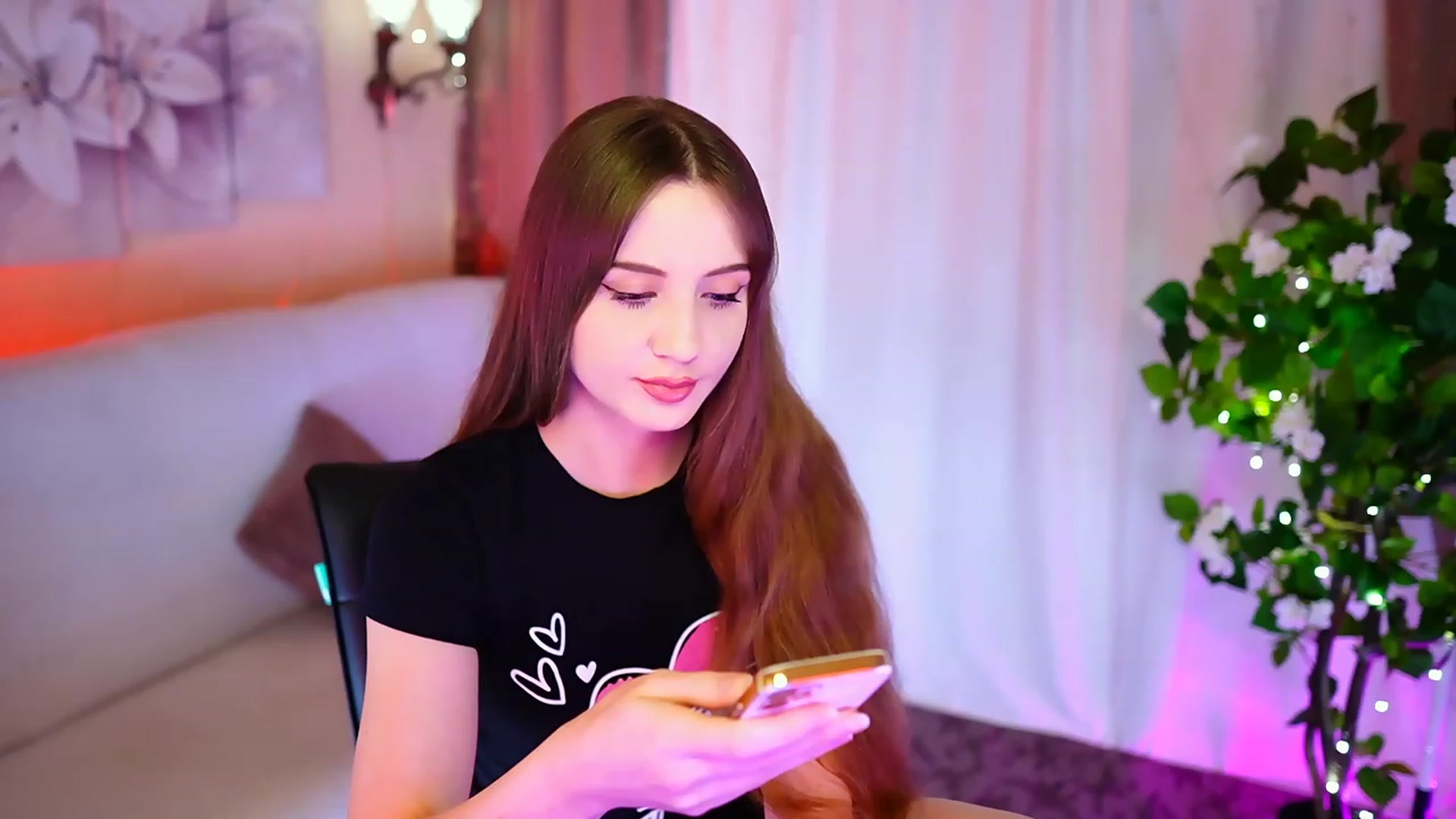 Gallery image thumbnail from Innocent_Soul's myfreecams stream on, 10/04/2023, 16:33 image 20 of 20