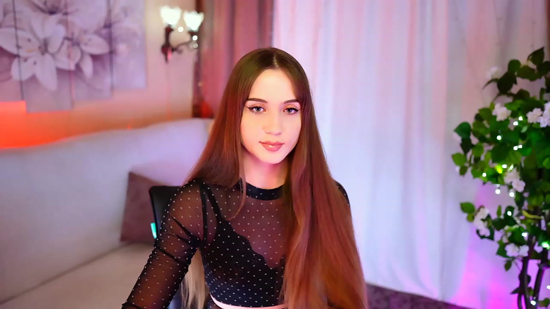 Gallery image thumbnail from Innocent_Soul's myfreecams stream on, 10/07/2023, 16:21 image 17 of 20