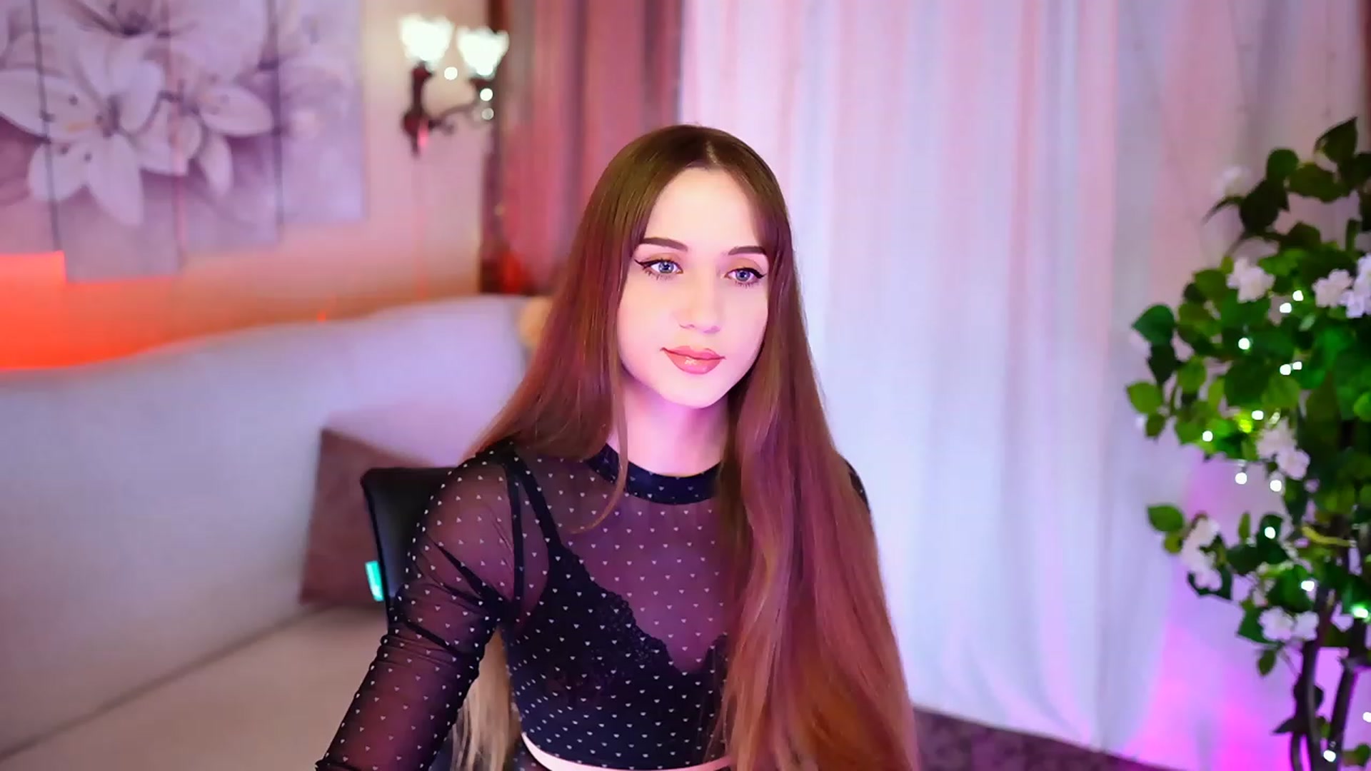 Gallery image thumbnail from Innocent_Soul's myfreecams stream on, 10/07/2023, 16:21 image 12 of 20