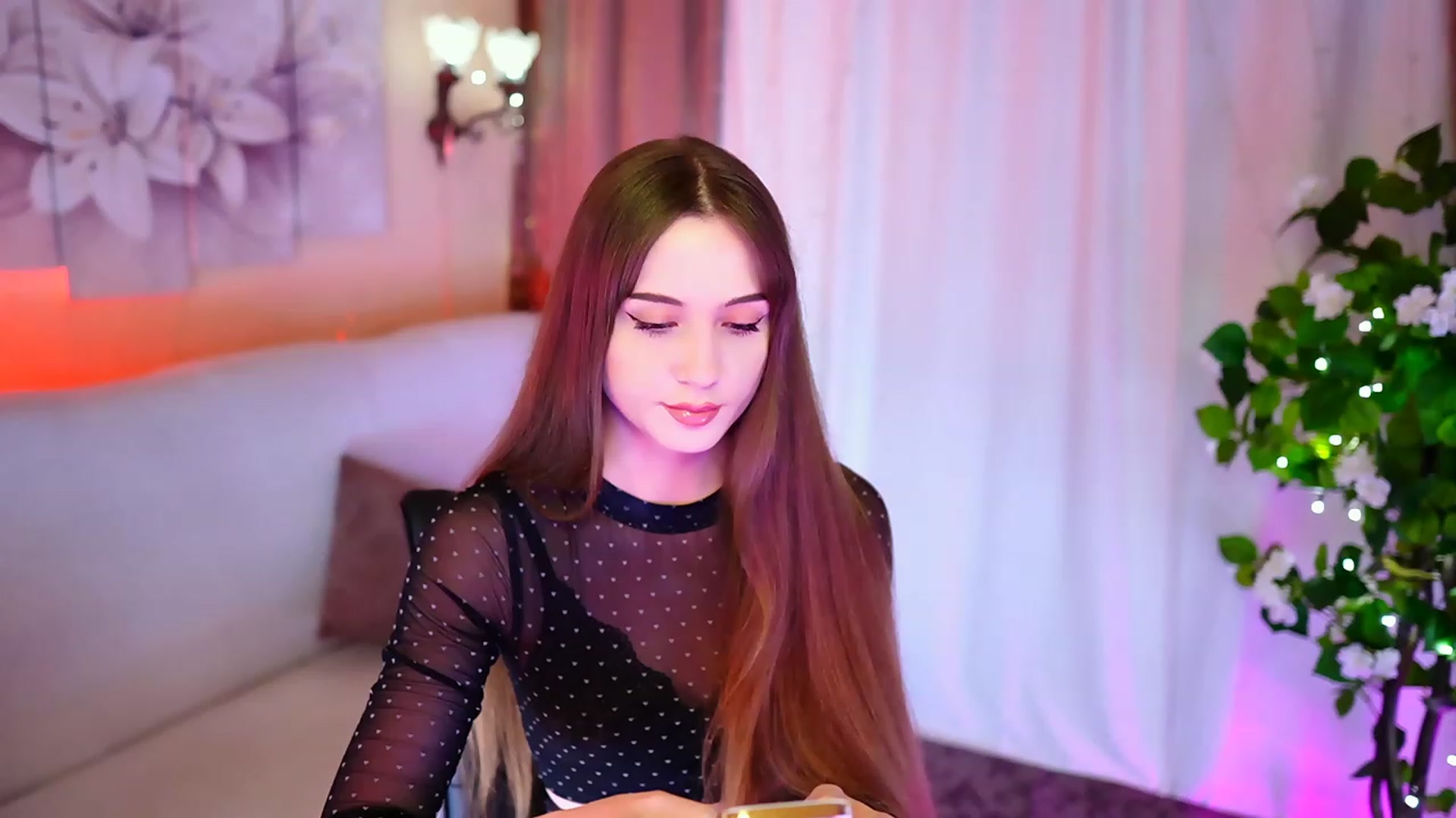 Gallery image thumbnail from Innocent_Soul's myfreecams stream on, 10/07/2023, 16:21 image 7 of 20