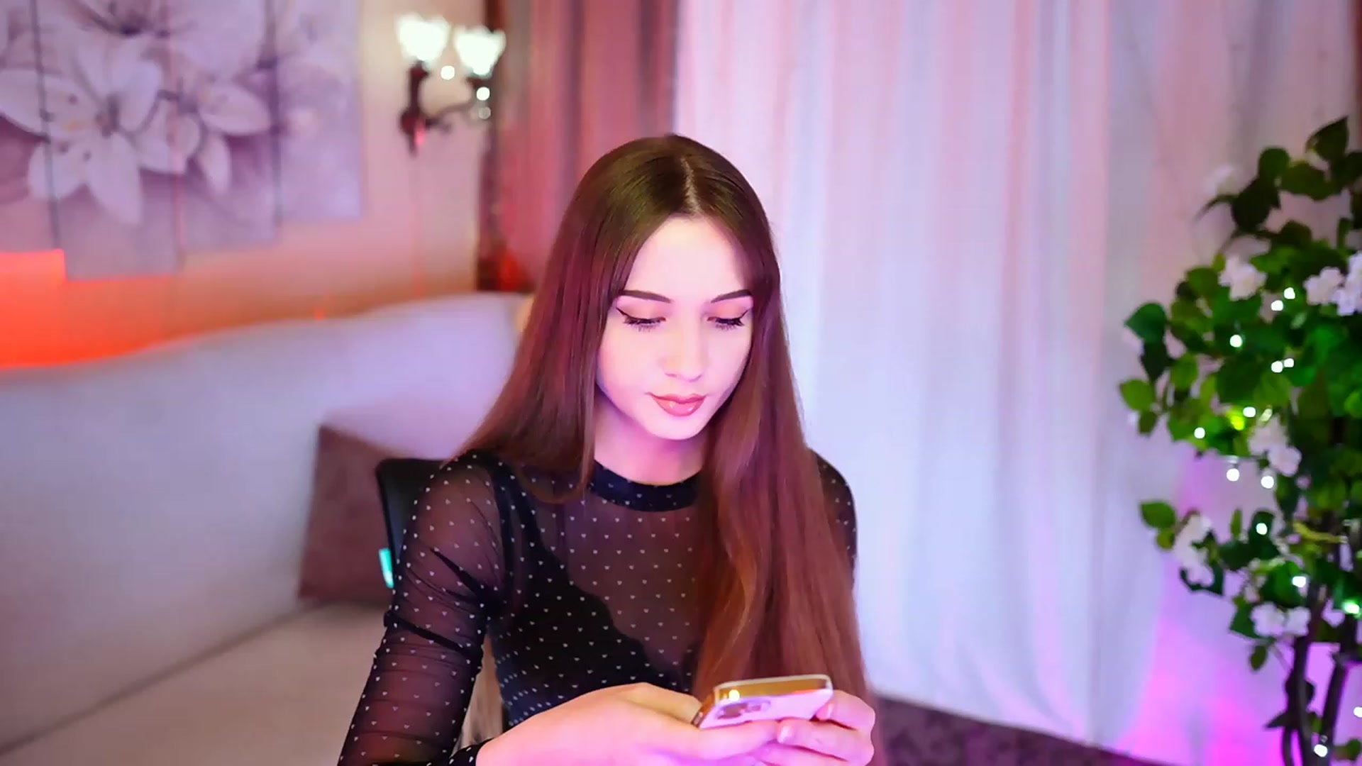Gallery image thumbnail from Innocent_Soul's myfreecams stream on, 10/07/2023, 16:21 image 9 of 20