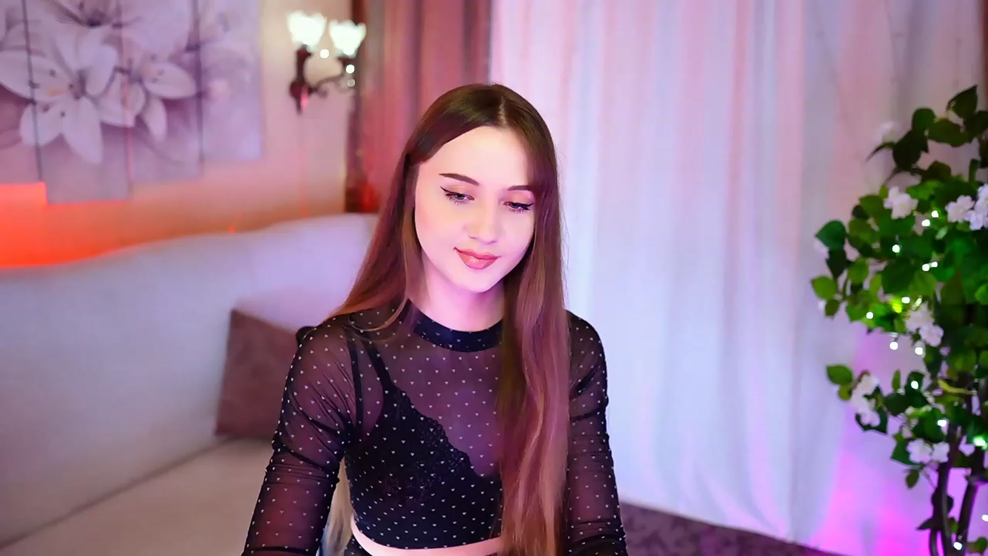 Gallery image thumbnail from Innocent_Soul's myfreecams stream on, 10/07/2023, 18:39 image 6 of 20