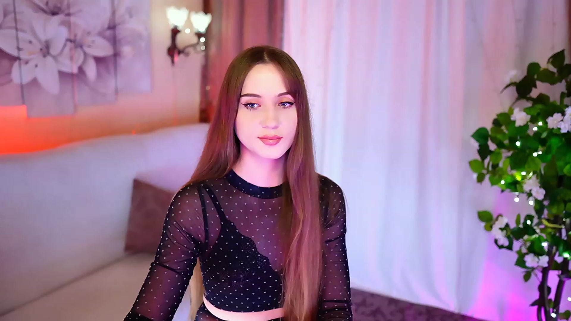 Gallery image thumbnail from Innocent_Soul's myfreecams stream on, 10/07/2023, 18:39 image 14 of 20