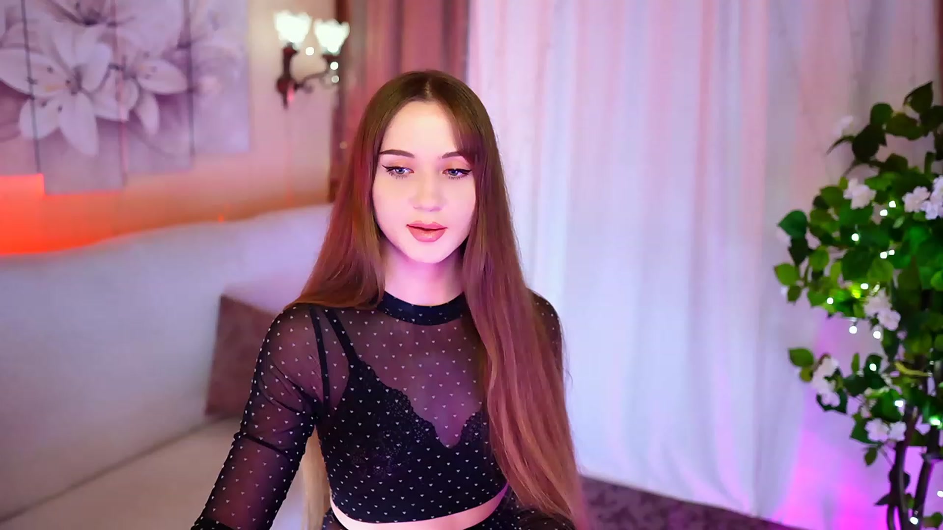 Gallery image thumbnail from Innocent_Soul's myfreecams stream on, 10/07/2023, 18:39 image 15 of 20