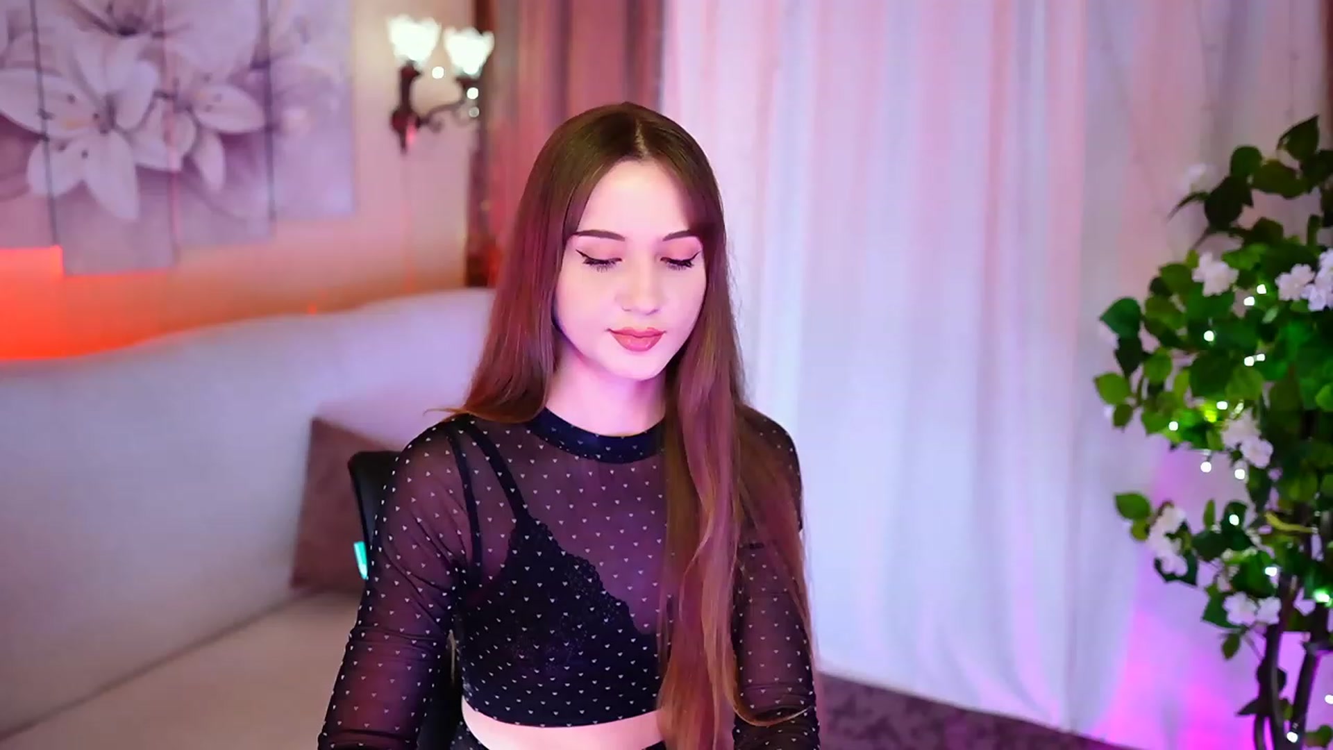 Gallery image thumbnail from Innocent_Soul's myfreecams stream on, 10/07/2023, 18:39 image 20 of 20