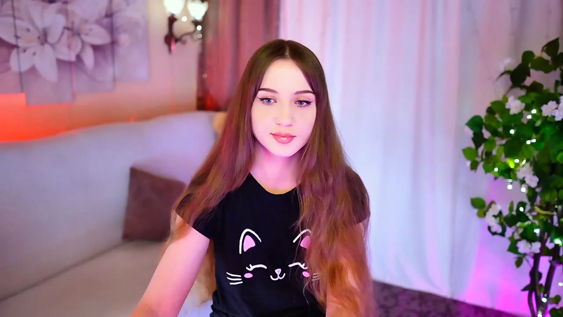 Gallery image thumbnail from Innocent_Soul's myfreecams stream on, 10/08/2023, 17:19 image 1 of 20