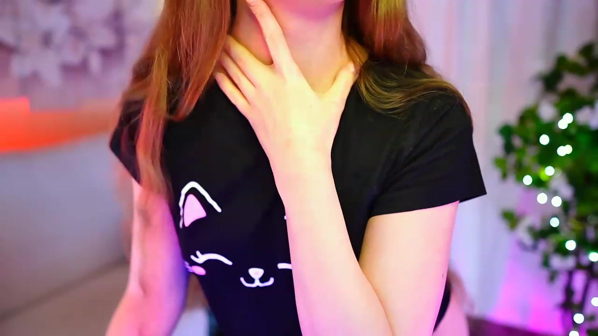 Gallery image thumbnail from Innocent_Soul's myfreecams stream on, 10/08/2023, 17:19 image 12 of 20