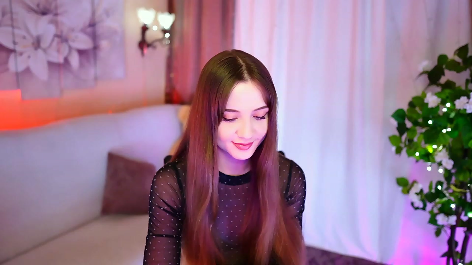 Gallery image thumbnail from Innocent_Soul's myfreecams stream on, 10/09/2023, 16:28 image 7 of 20