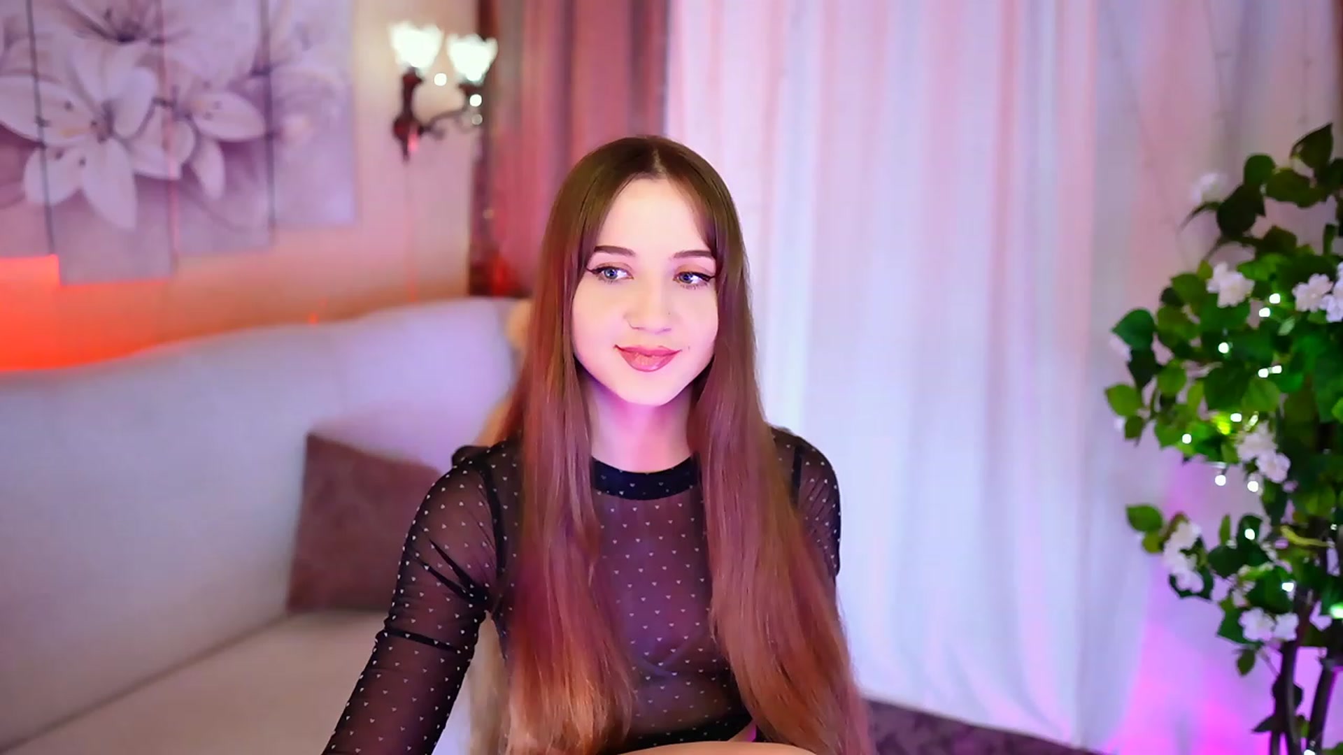 Gallery image thumbnail from Innocent_Soul's myfreecams stream on, 10/09/2023, 16:28 image 8 of 20